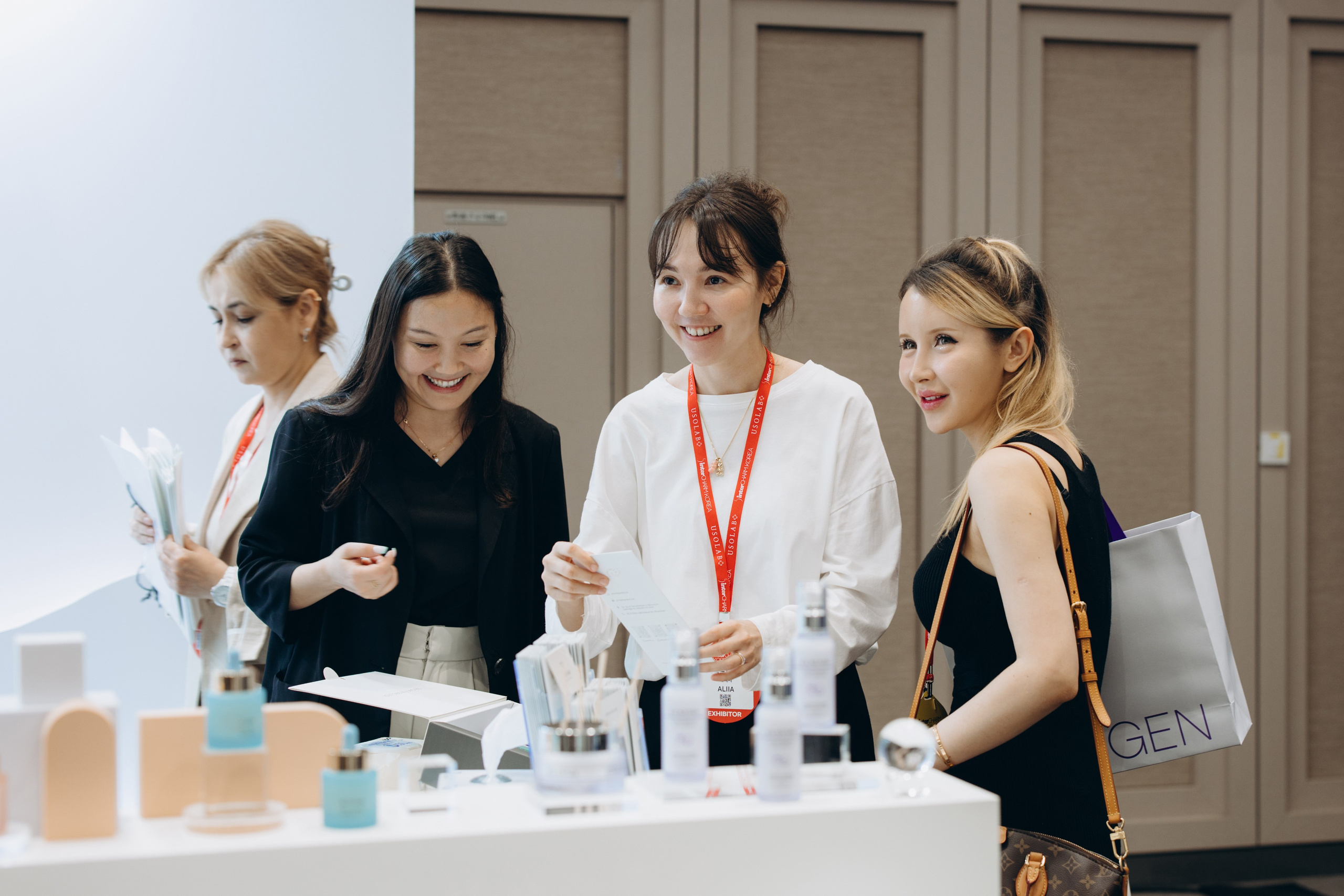 Inter charm Korea 2024 (ELSYM8). Portrait photographer in South Korea Olga Lian