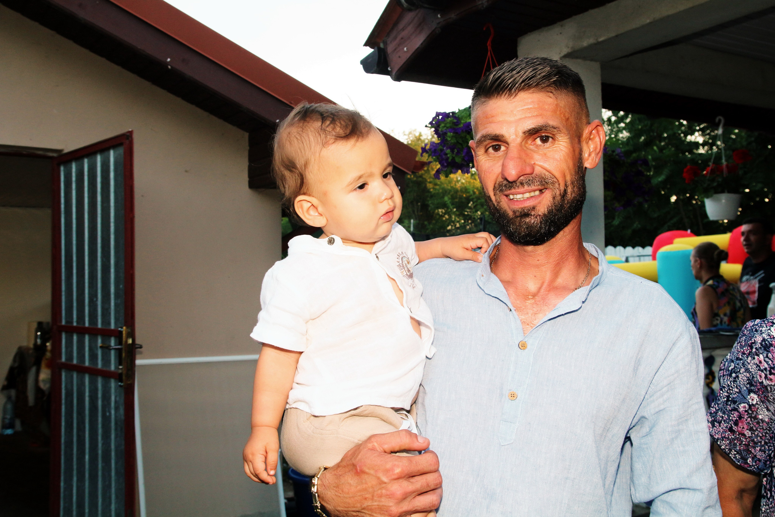 BYZO MEDIA. PETRU BYZO - family and children photographer in ROMANIA