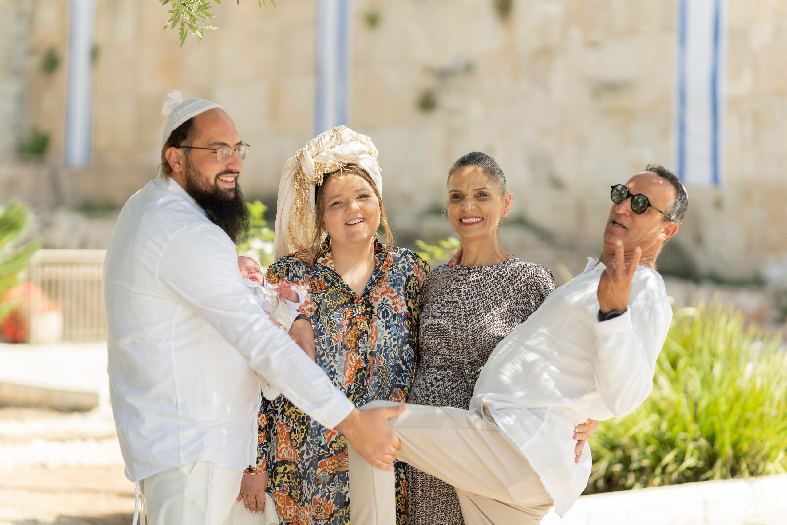 הברית של נחמן חזן. יוסף מזרחי צילום חתונה, ברית וזוגיות. צלם מקצועי שאוהב להוציא אתכם הכי יפים ברגעים הכי מרגשים