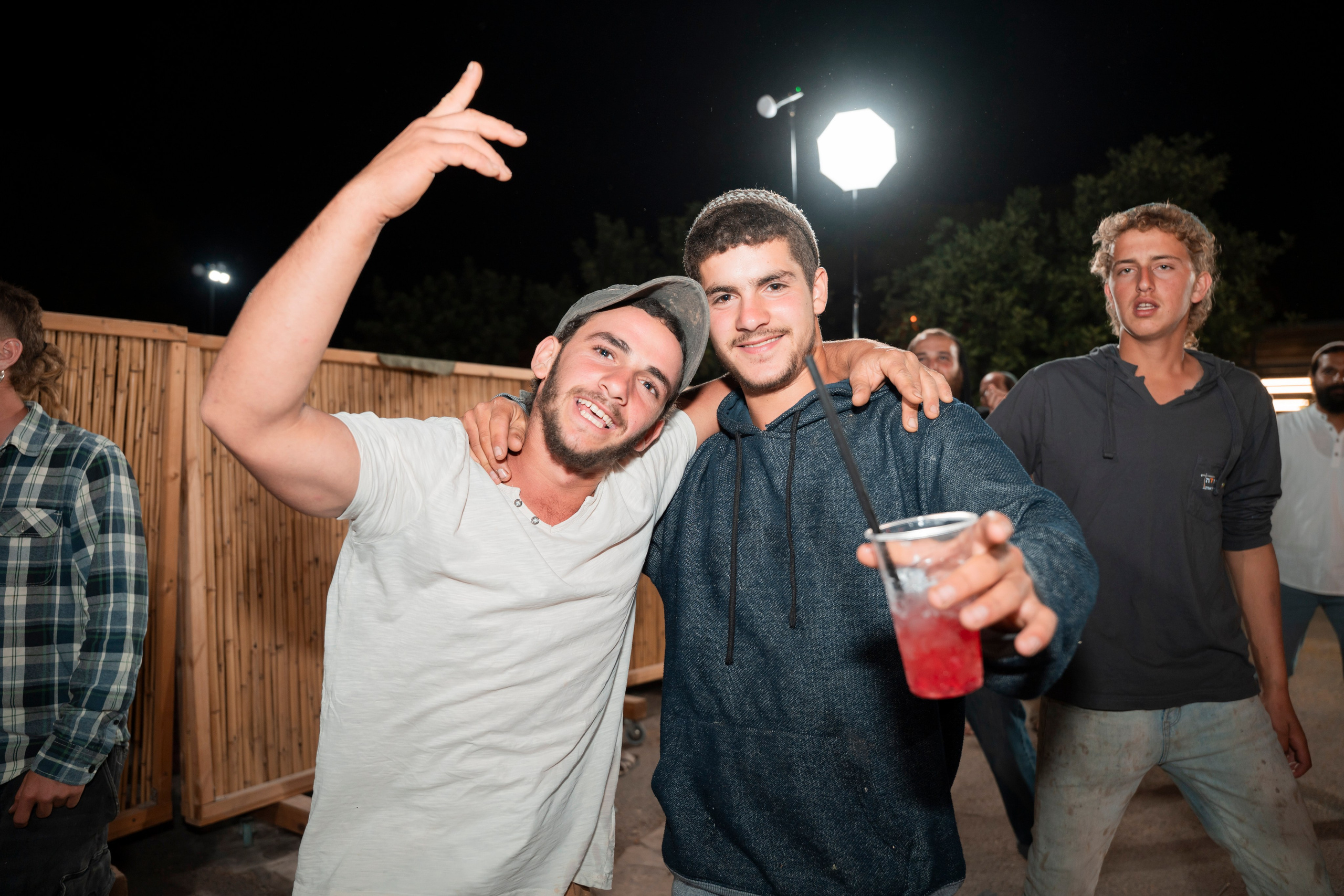 עדן ושלהבת. יוסף מזרחי צילום חתונה, ברית וזוגיות. צלם מקצועי שאוהב להוציא אתכם הכי יפים ברגעים הכי מרגשים