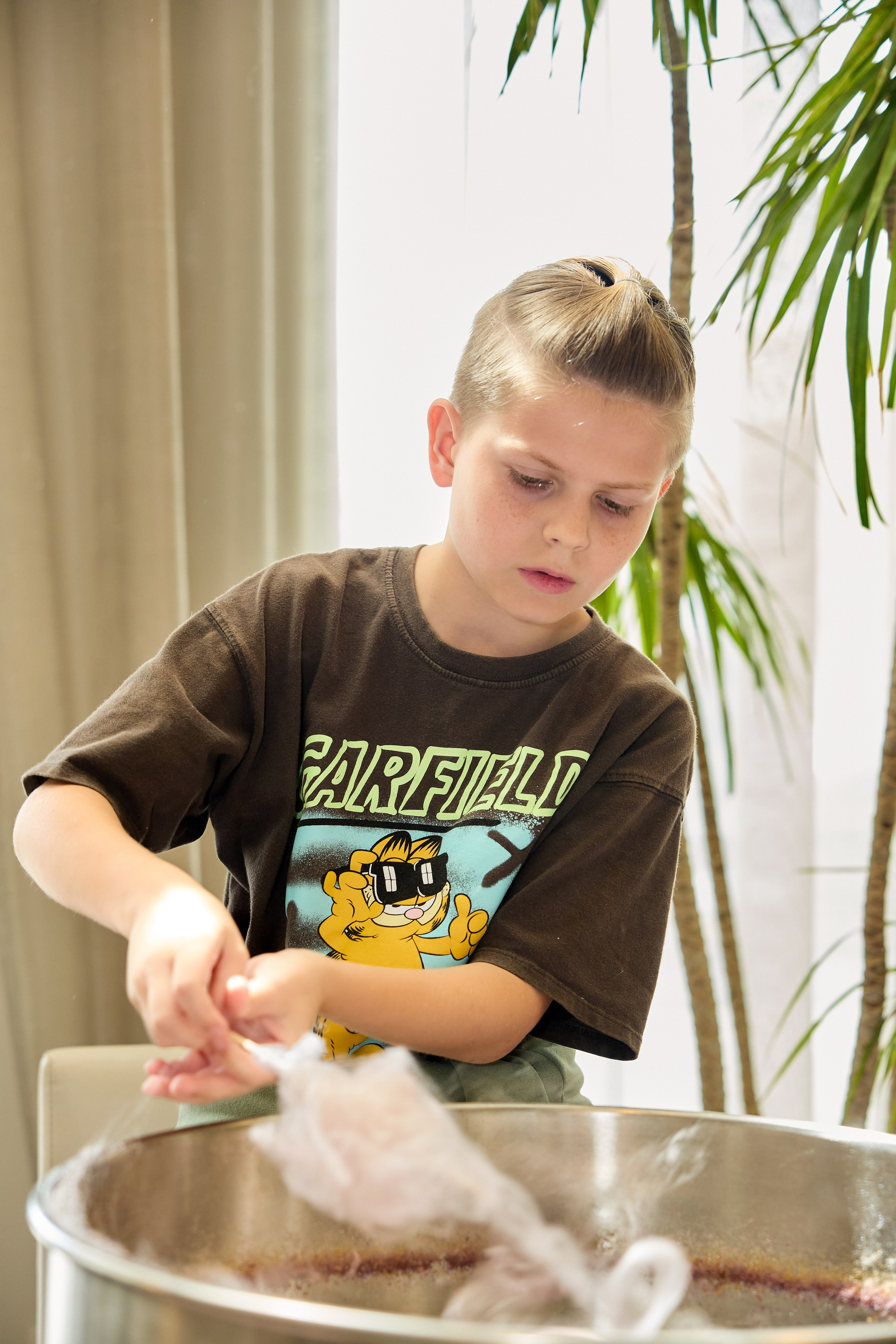 Авторская благотворительная художественная выставка Дианы Бортник. Фотограф Юлия Маковеева