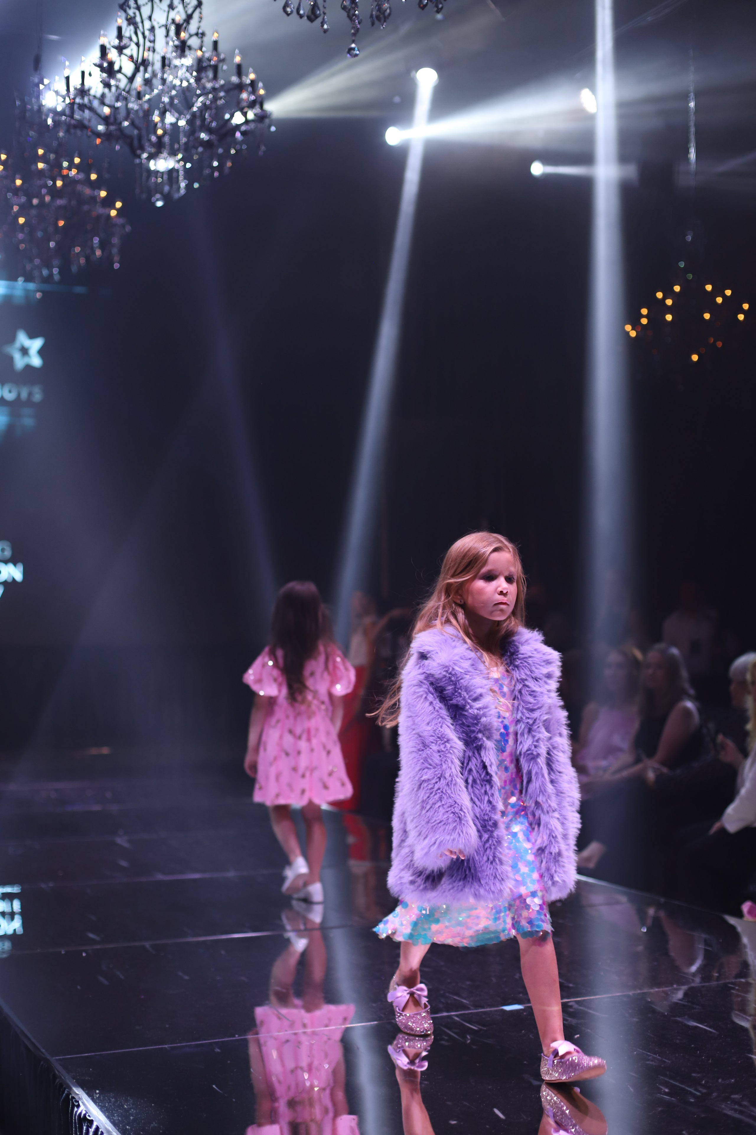 Young Fashion Show. VALERIIA VIUNOVA individual shooting\love story\event\brand