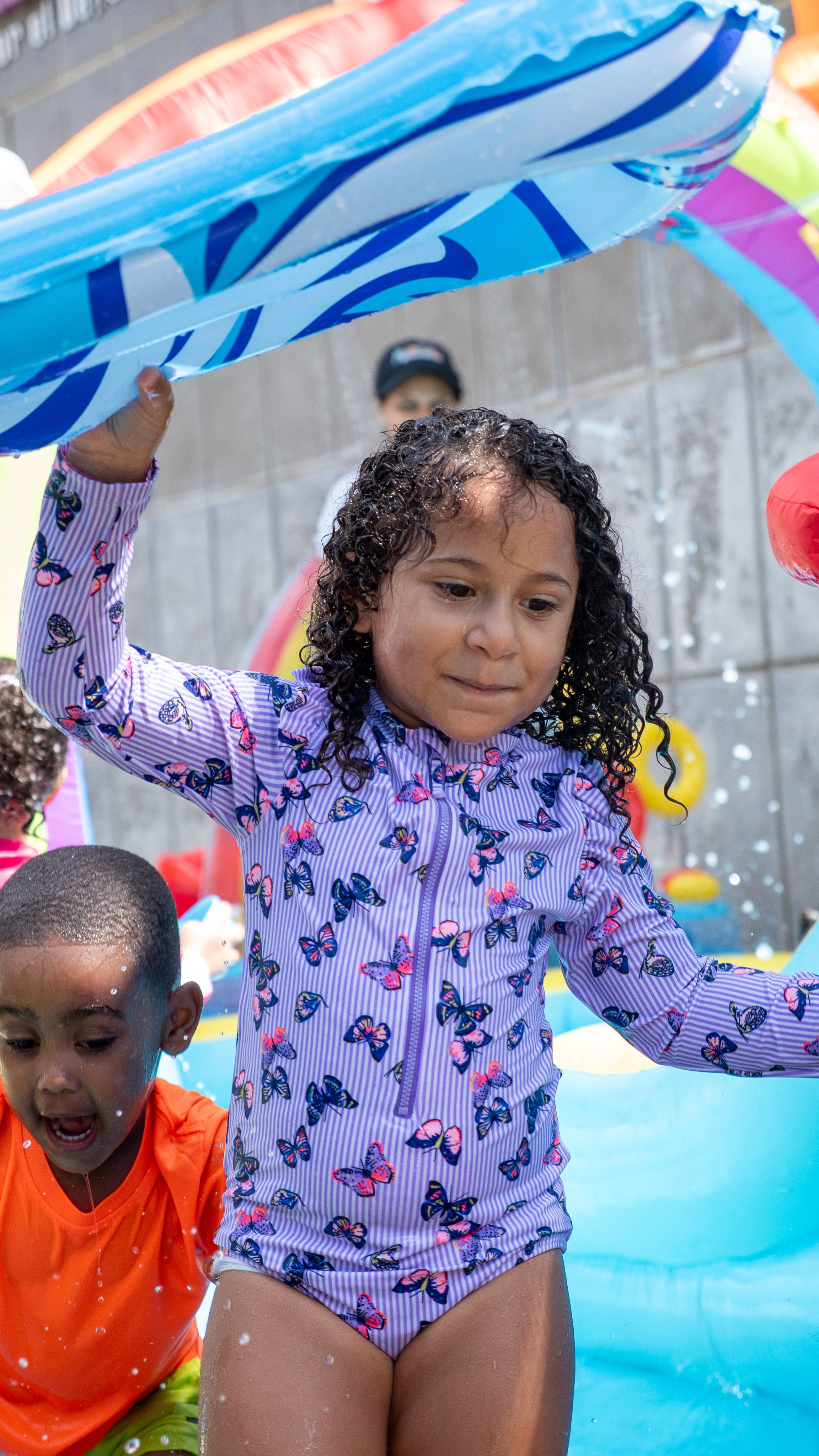 Growing - Espacio para niños. VisualAvalon