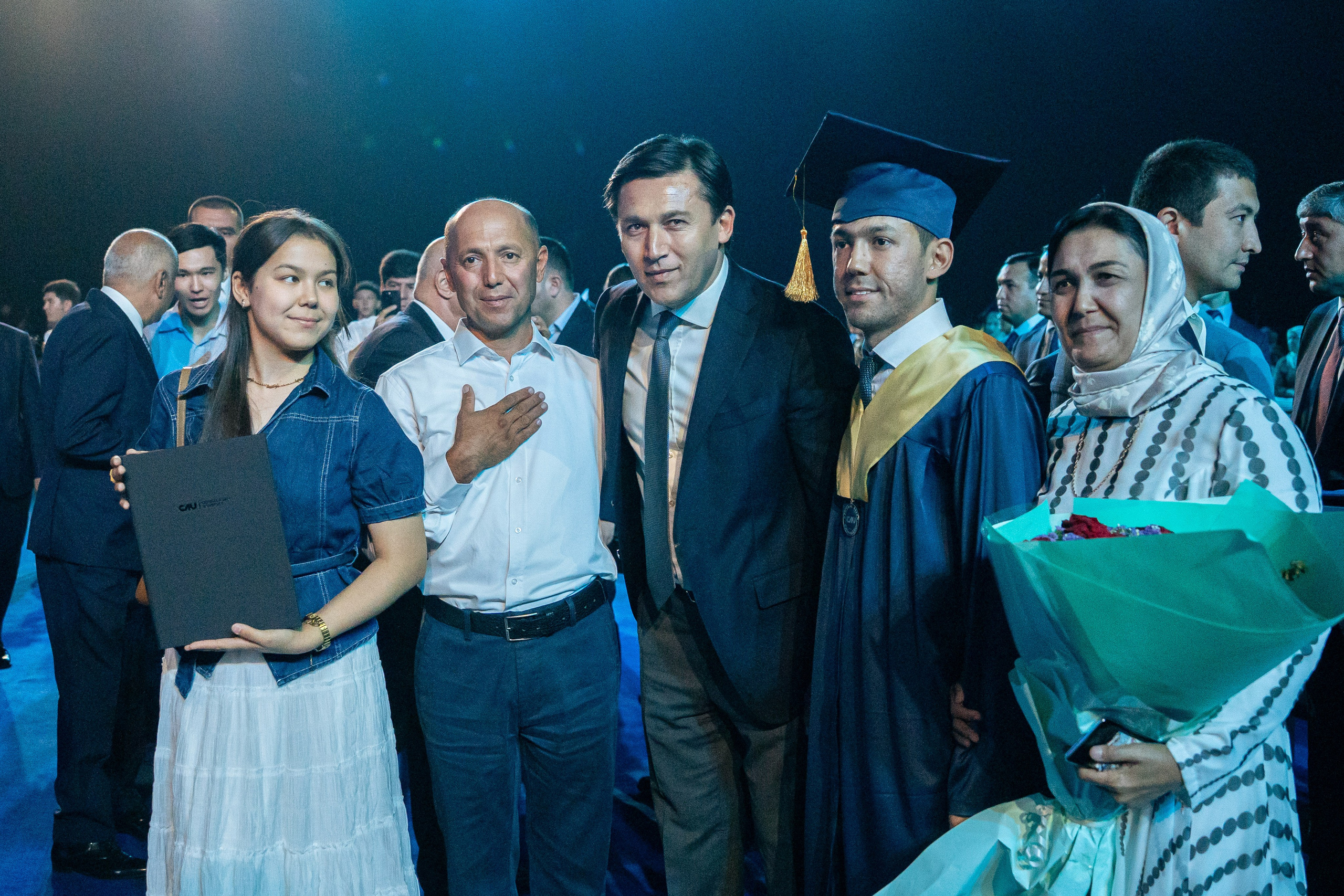 Как Central Asian University провёл одну из самых ярких выпускных церемоний. Георгий Намазов | Фотограф в Ташкенте