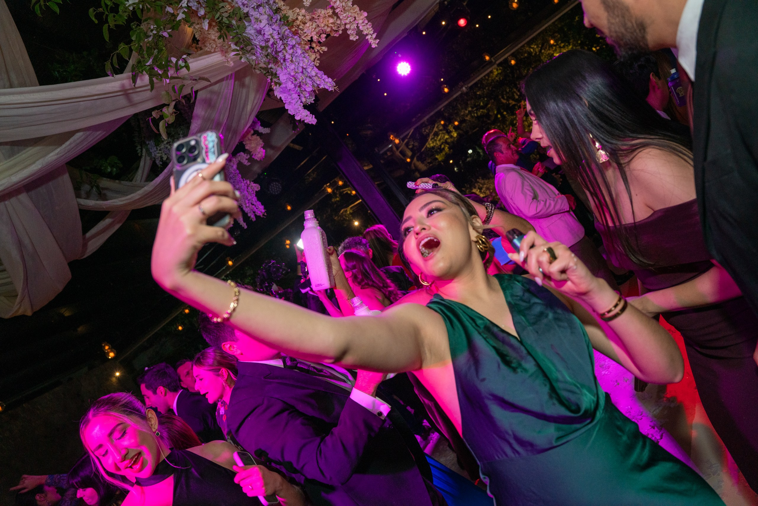 Ale & Diego | Punto Sur GDL. Elopement & Lifestyle Wedding Photographer