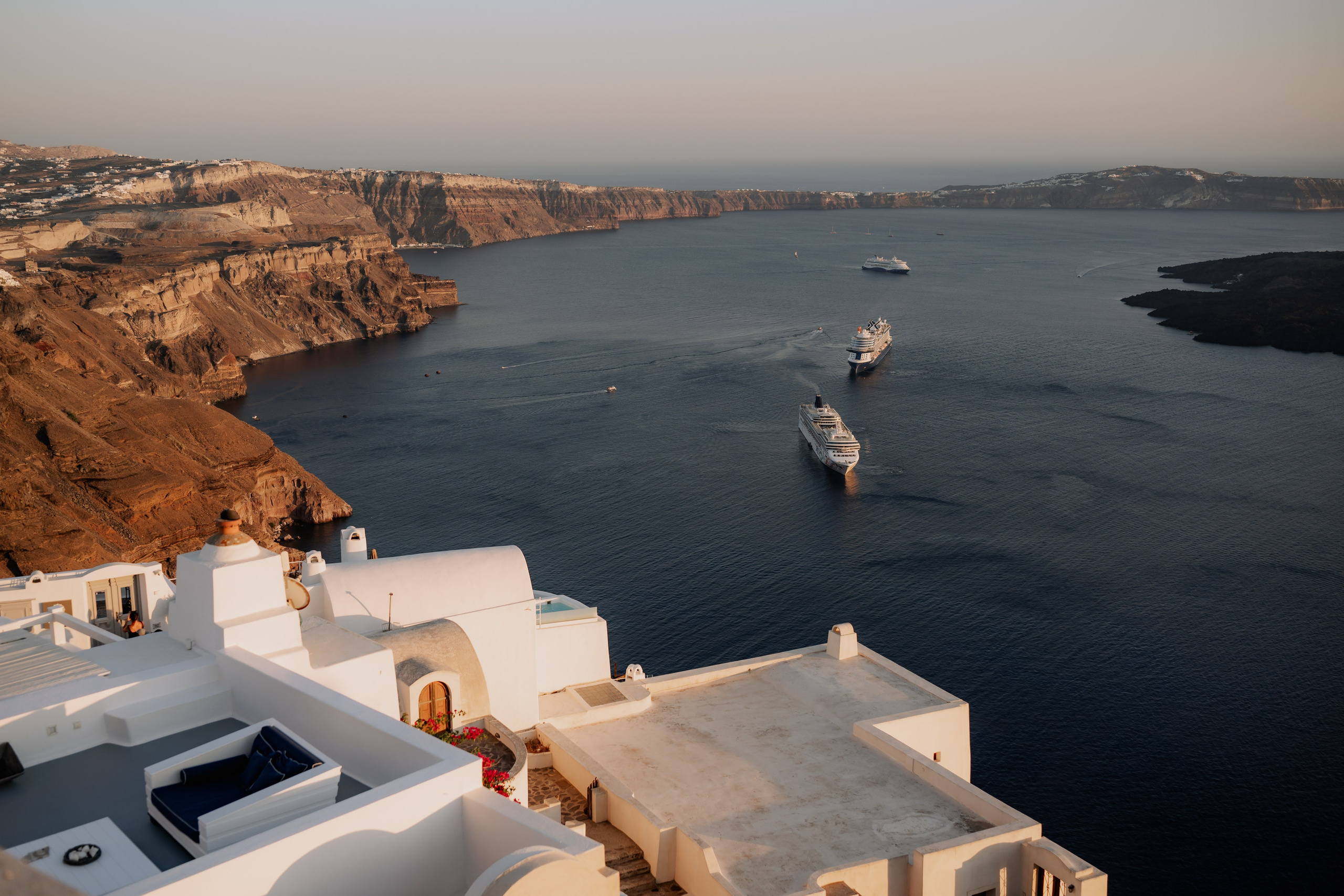 Lore + Razvan | Santorini after wedd. Proud Vision Weddings | Wedding Photography & Film — Servicii profesionale Foto Video Nunta Iasi