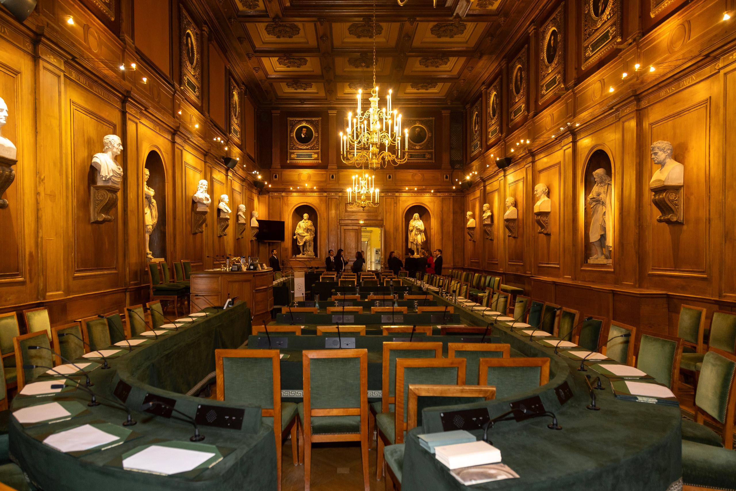 Grand Prix du GAFF 2025. Wedding, event and family photographer in Paris, Emilian Olaru