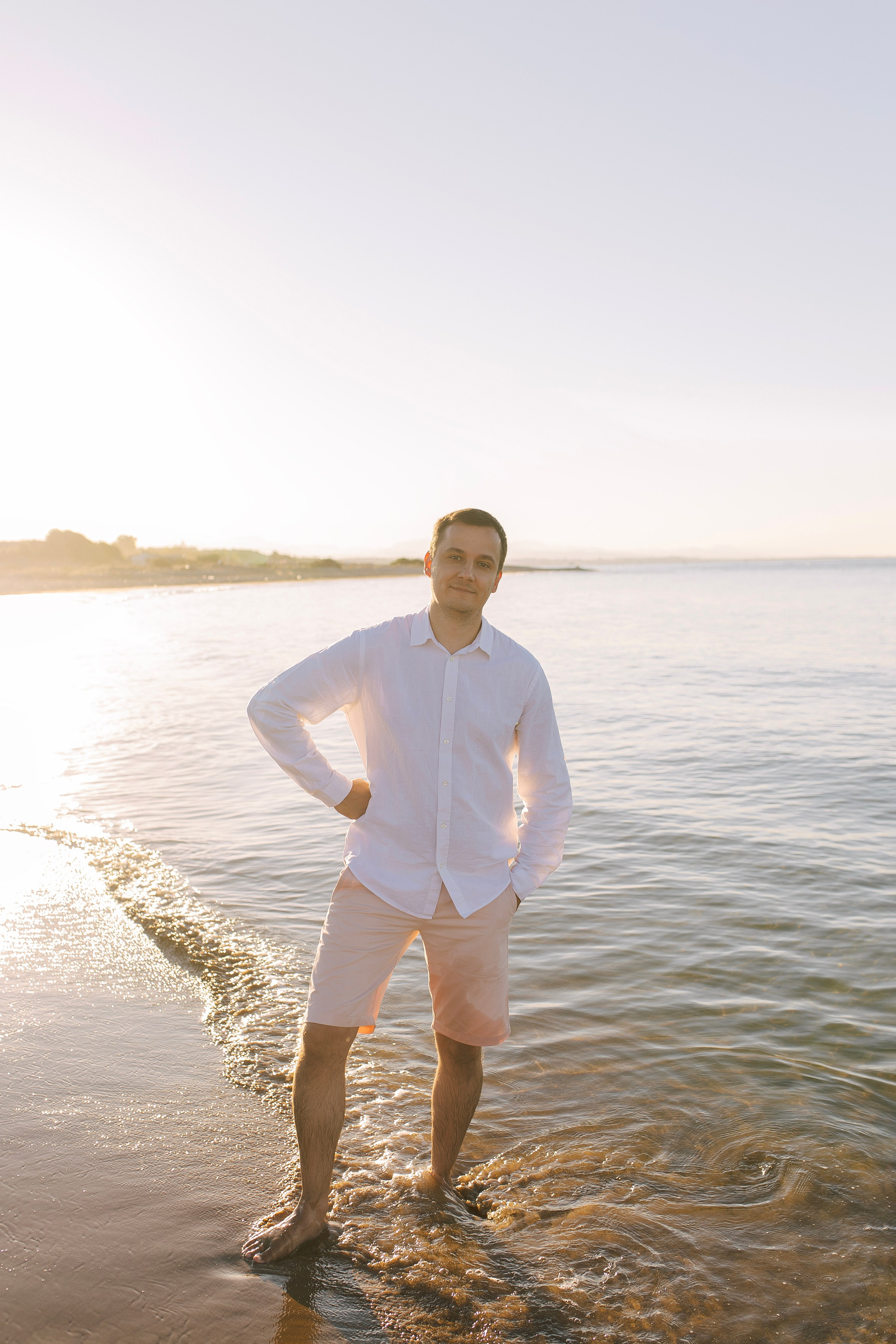 Sunset. Love Story on the beach in Side at sunrise. Professional Photographer in Alanya, Side, Belek, Antalya. Turkiye