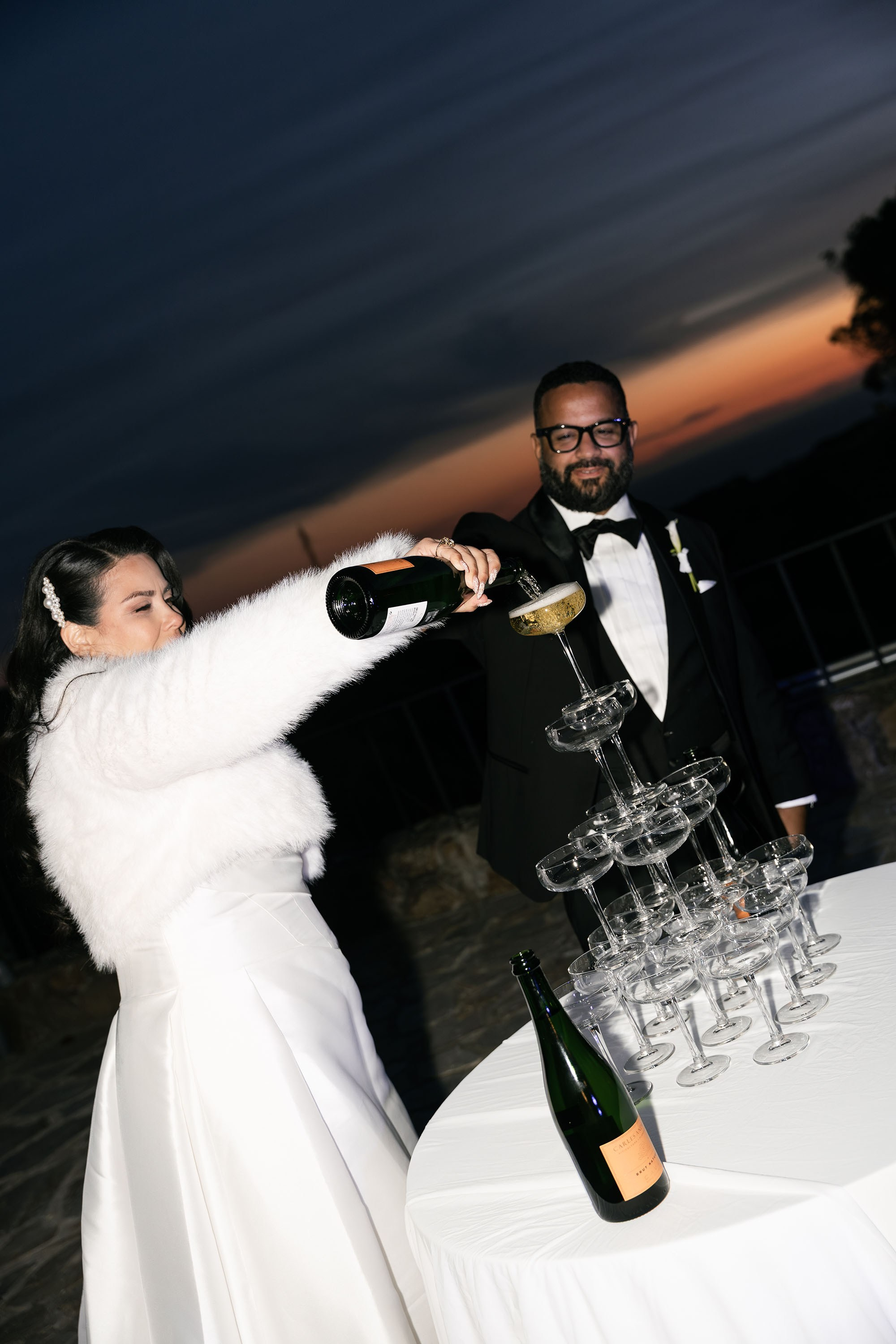 Donielle and Edwin. Fotógrafos de bodas de destino y creadores de contenido con base en España