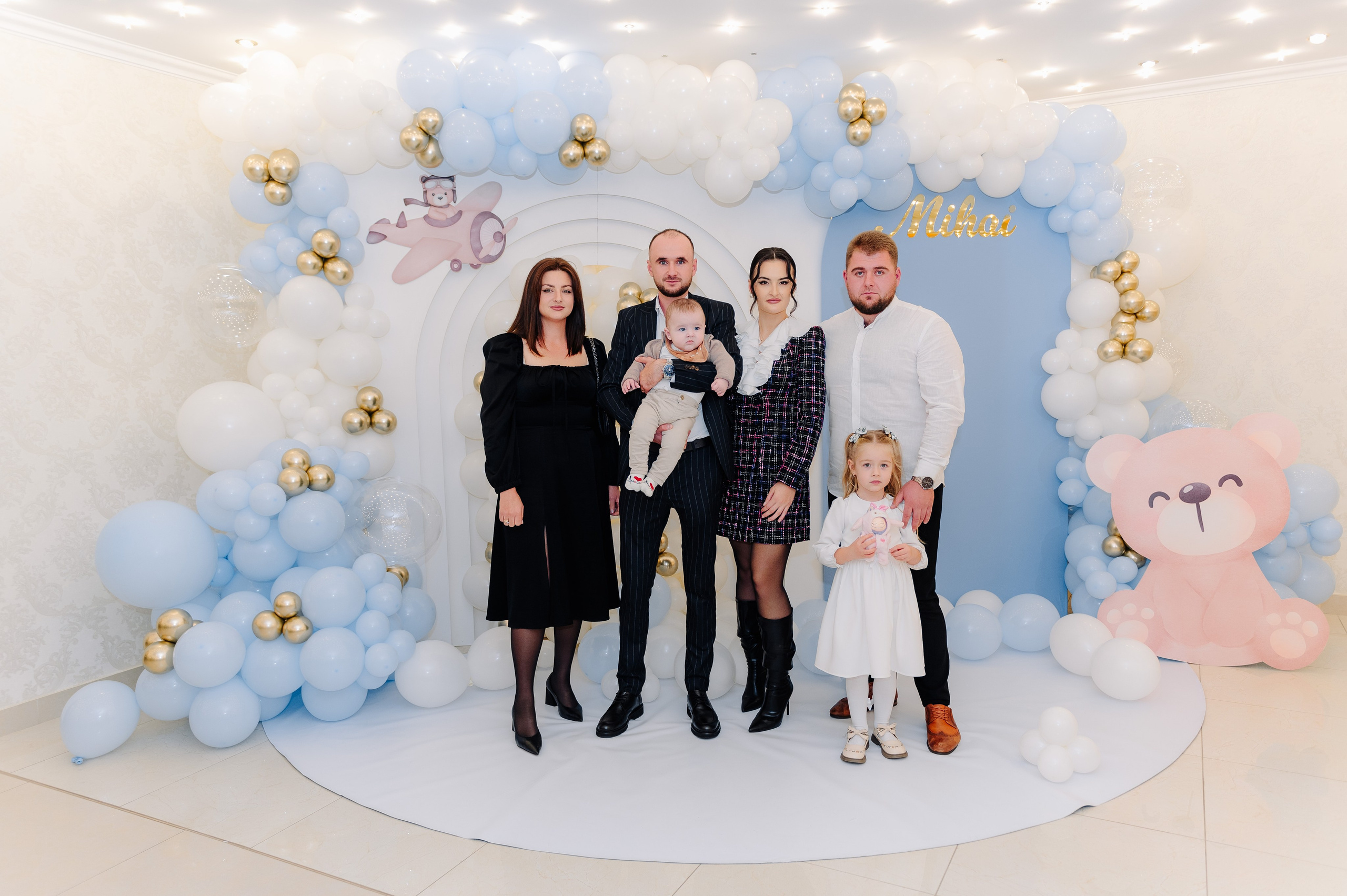 Botezul lui Mihai. Acasă