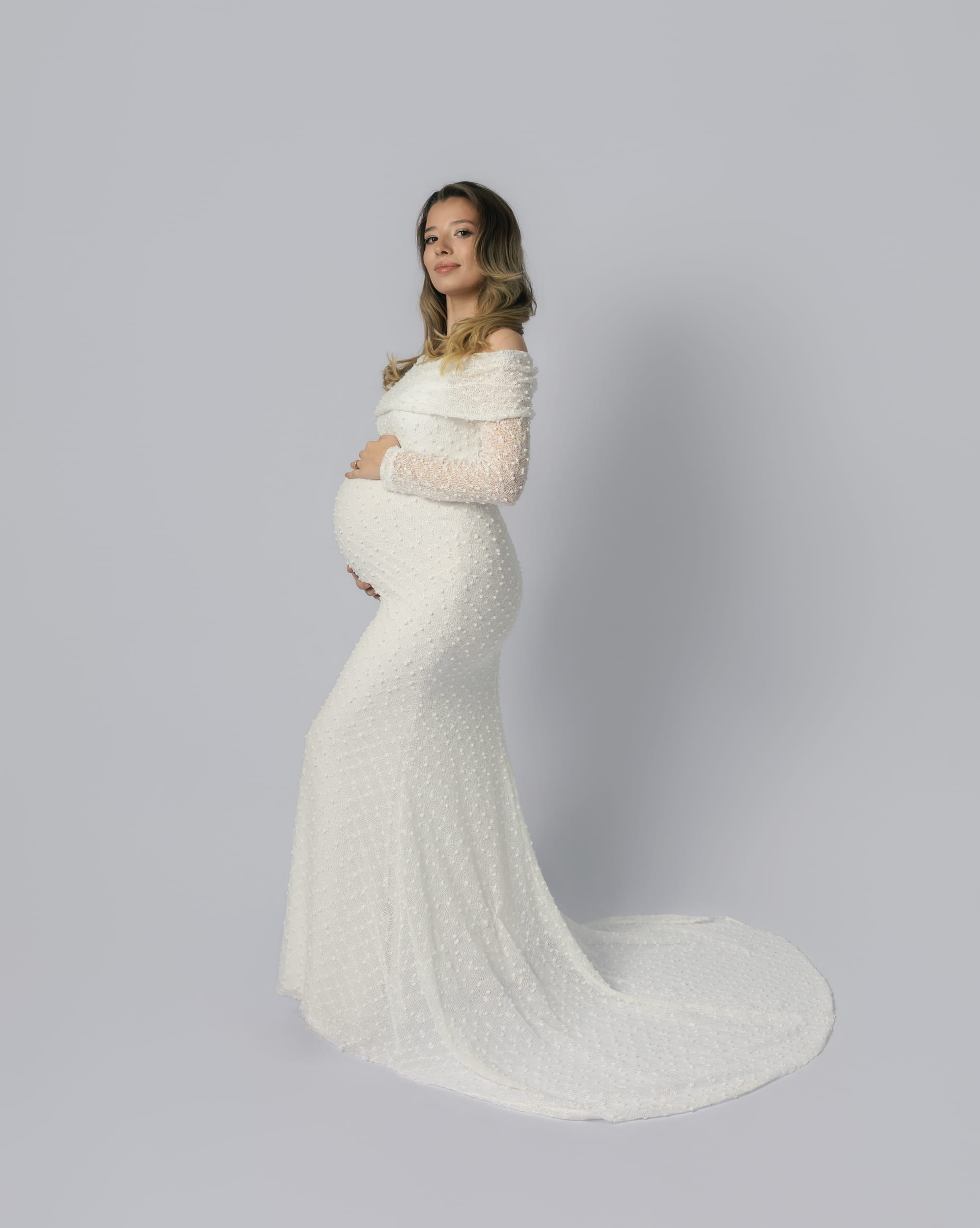 Elegant Studio Maternity Photography in Rotterdam