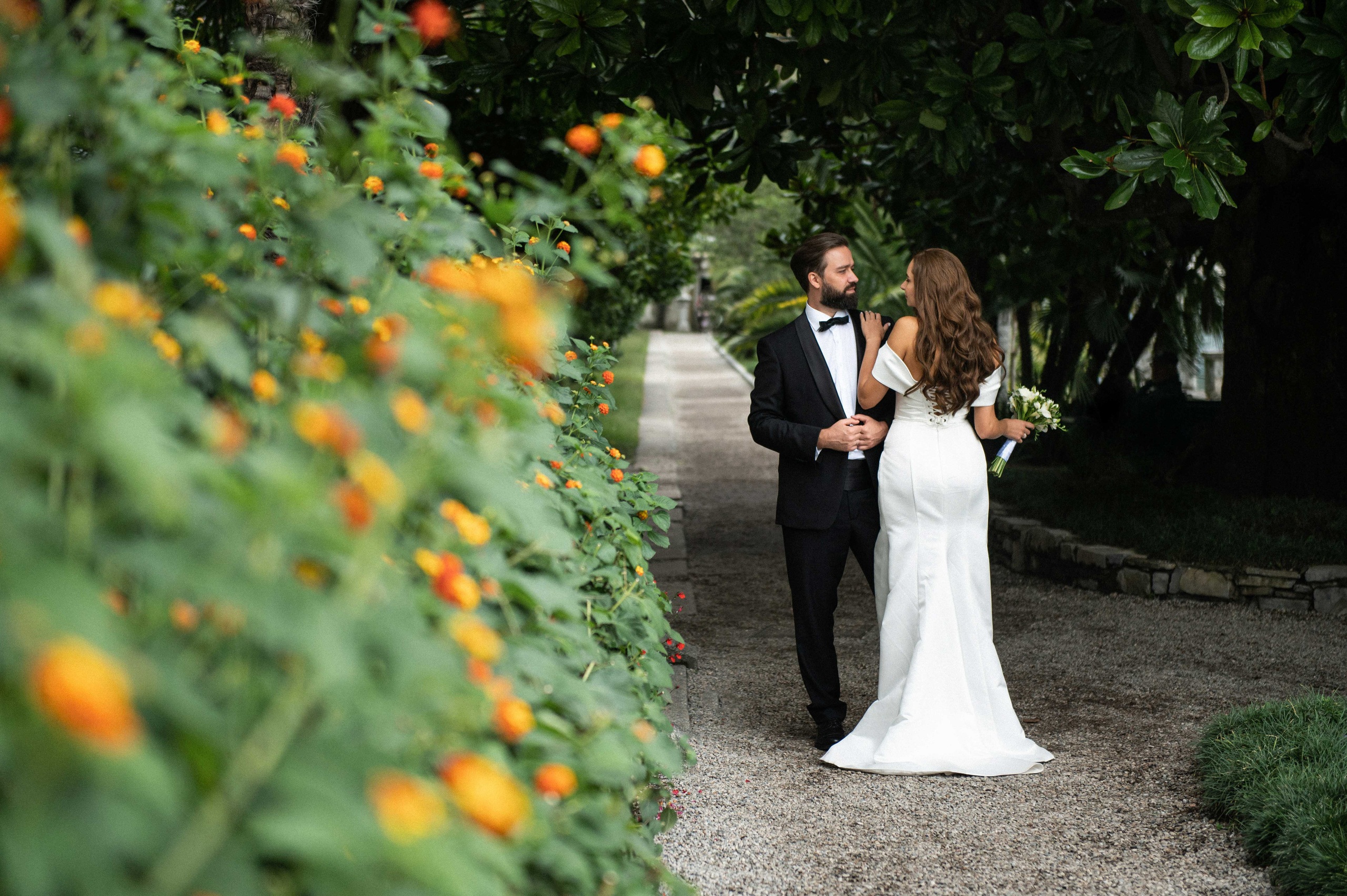 Two harts in Italy. Wedding photographer in Spain