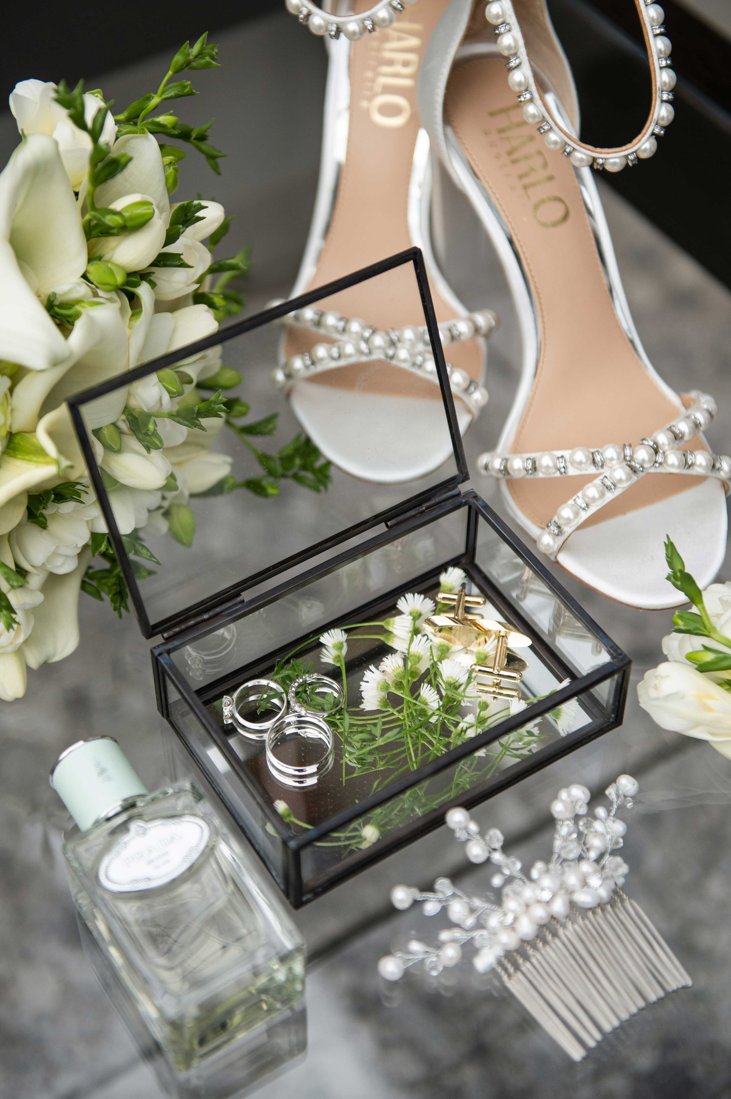 Two harts in Italy. Wedding photographer in Spain