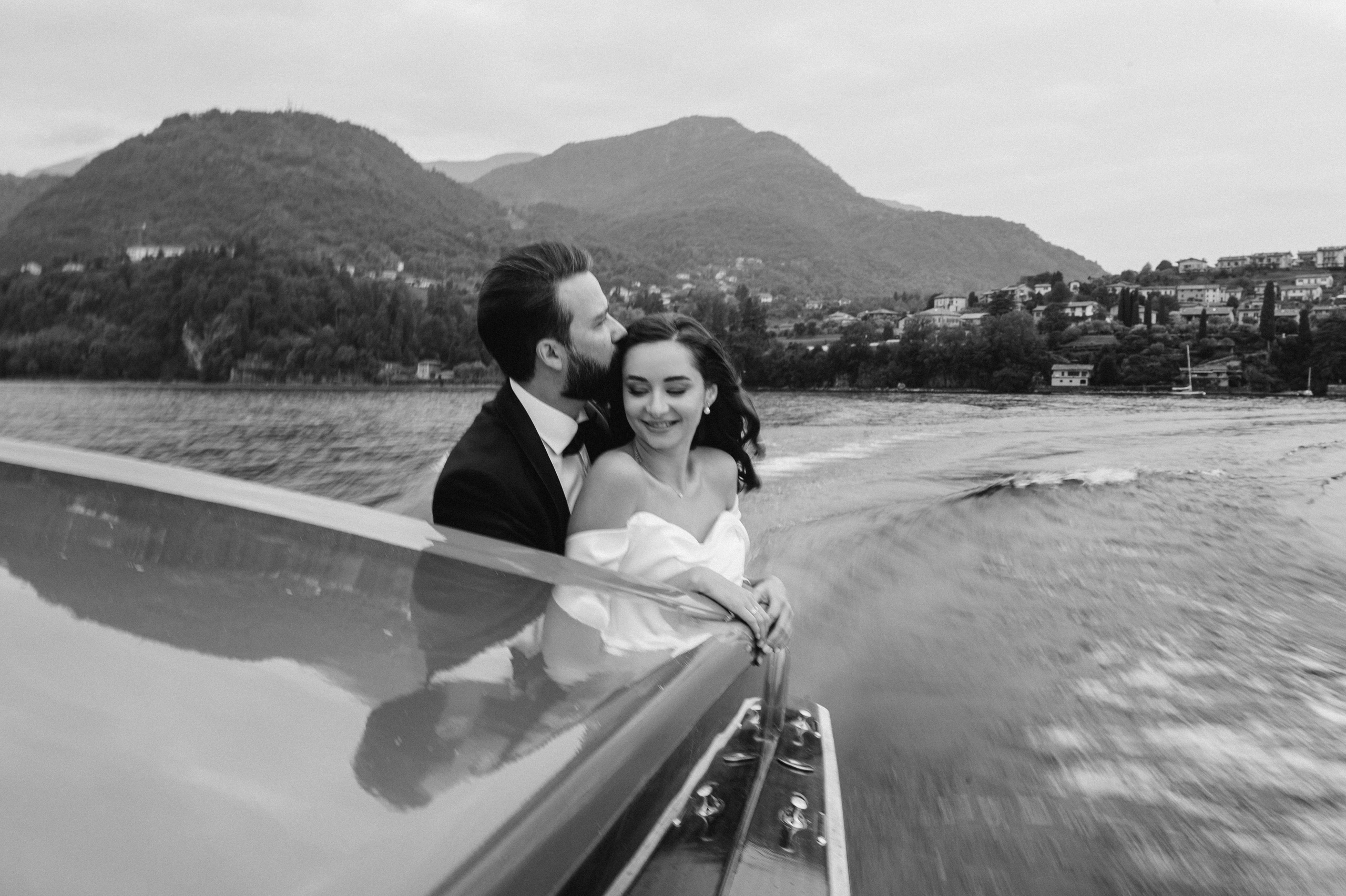 Two harts in Italy. Wedding photographer in Spain
