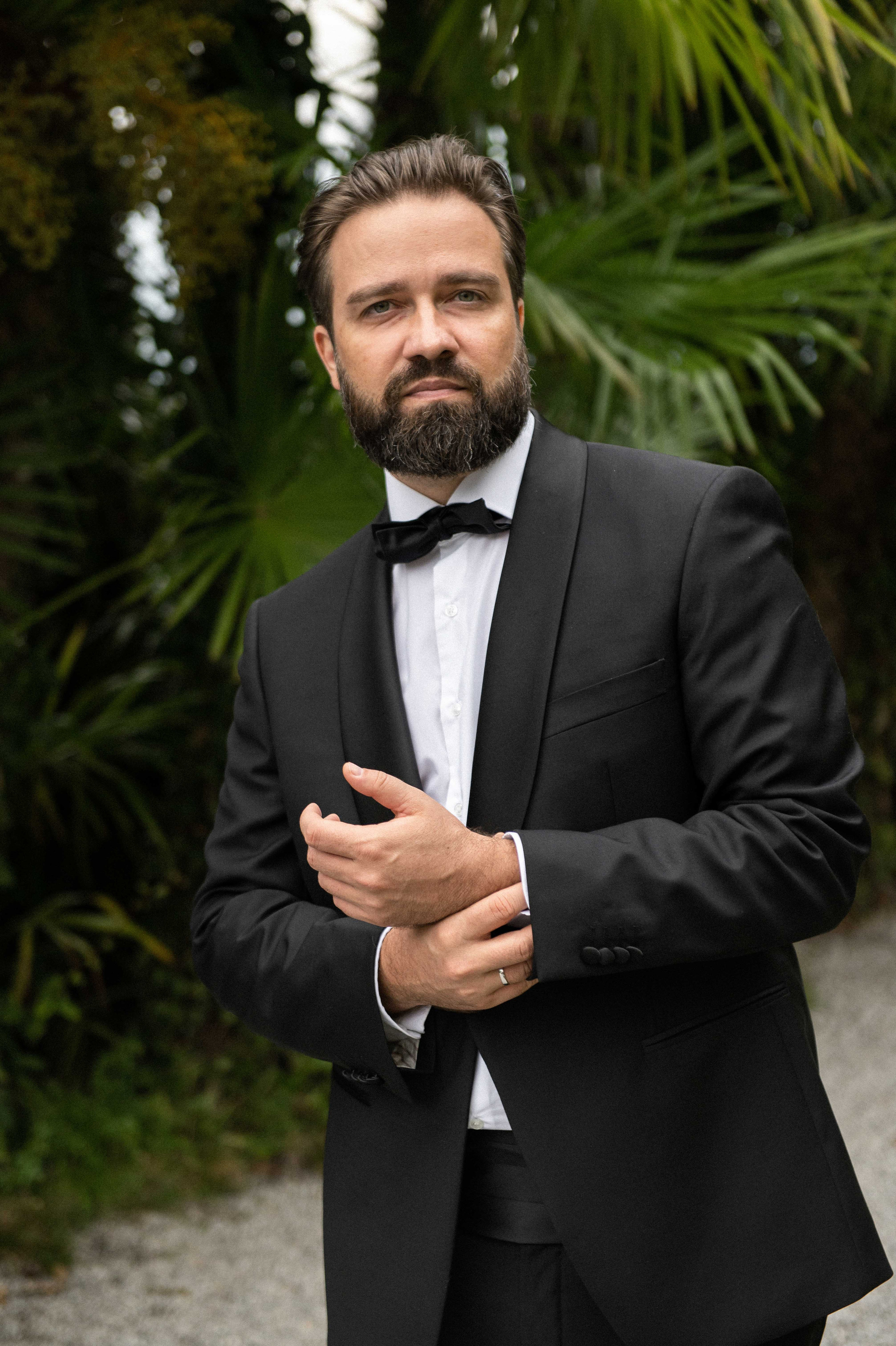 Two harts in Italy. Wedding photographer in Spain