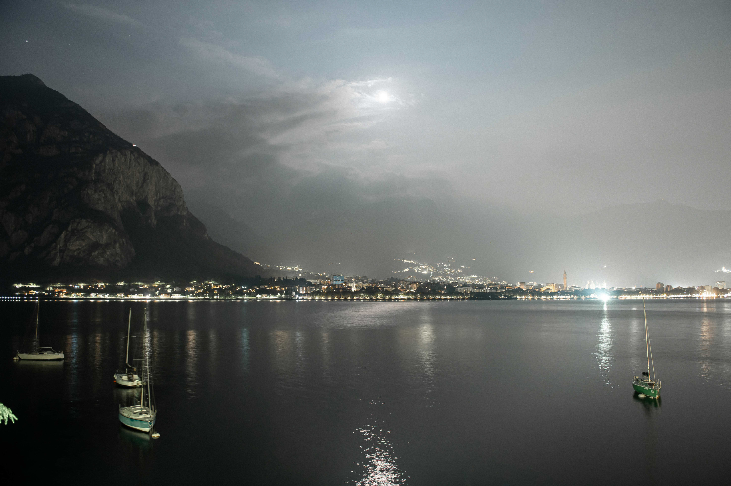 Italy, Lake Como. Wedding photographer in Spain