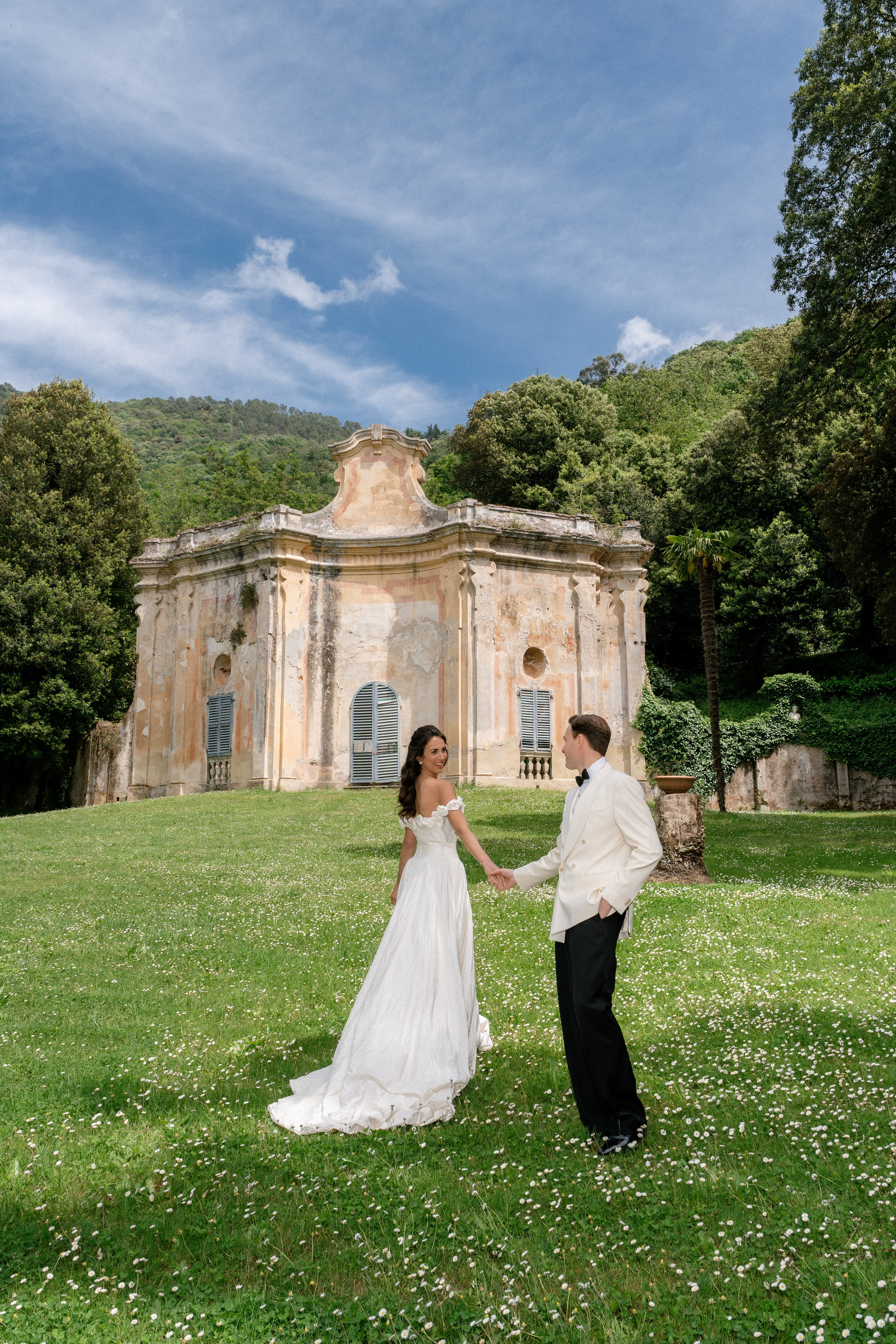 Destination wedding portfolio Europe elegant bride groom photography. Destination Wedding Photographer Alex Pasarelu