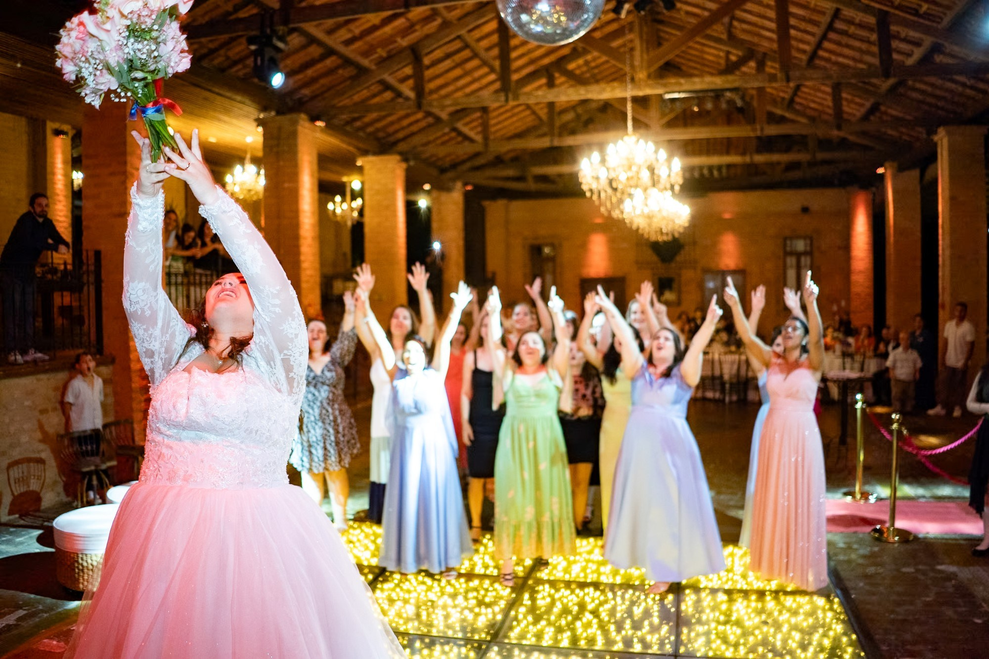 Casamento Geo e Renan — Igreja e Alvorada. Fotógrafo de casamento e Filmmaker de casamento