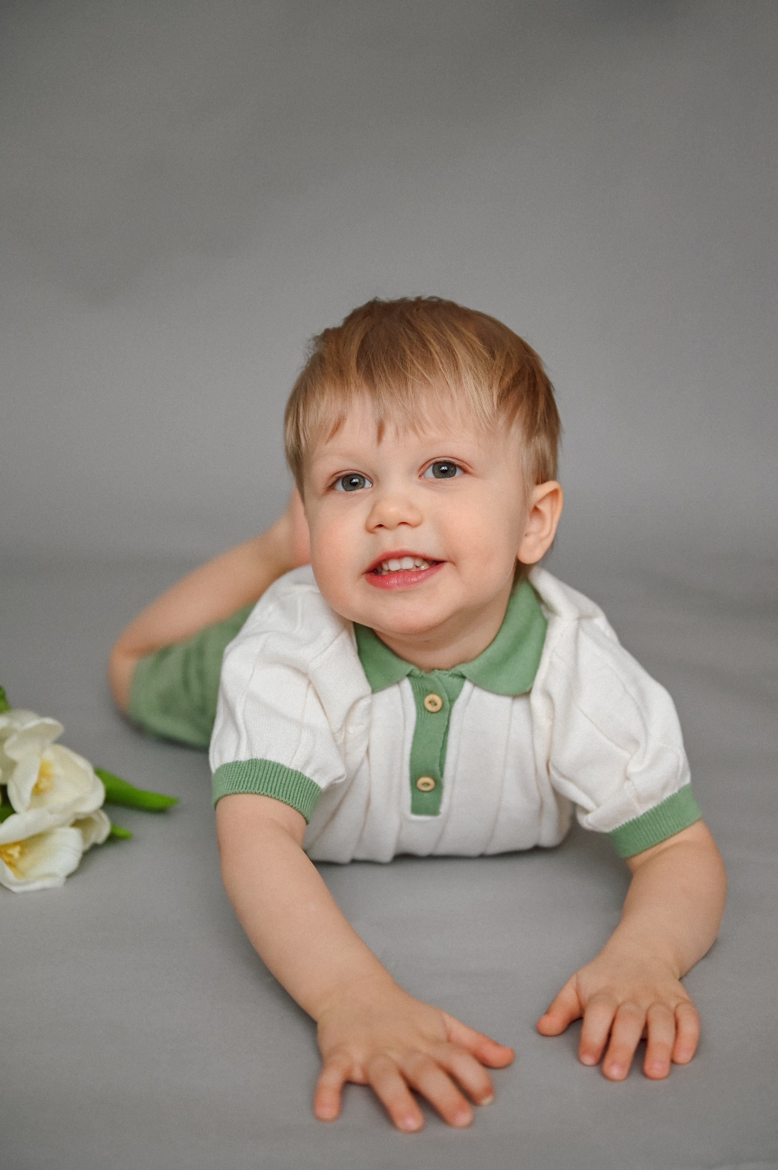 Весенние цветы. Детский и семейный фотограф в финляндии дина пулкка. контент фотограф