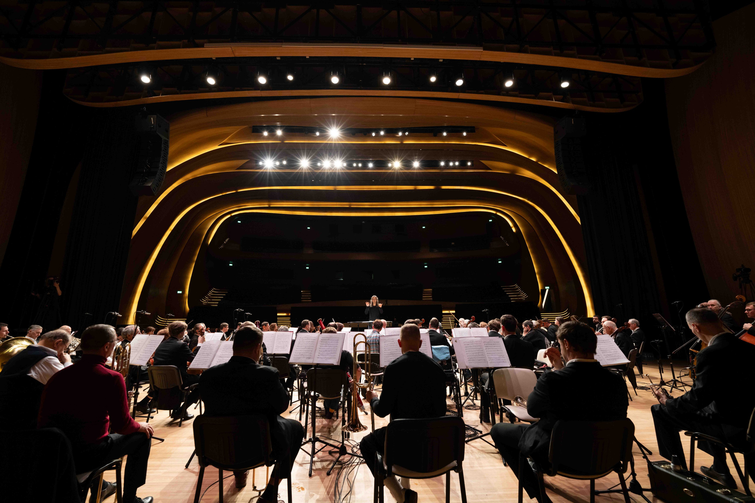 The Tchaikovsky Academic Grand Symphony Orchestra in Baku. Wedding&Event photographer Ismail Rzayev in Baku