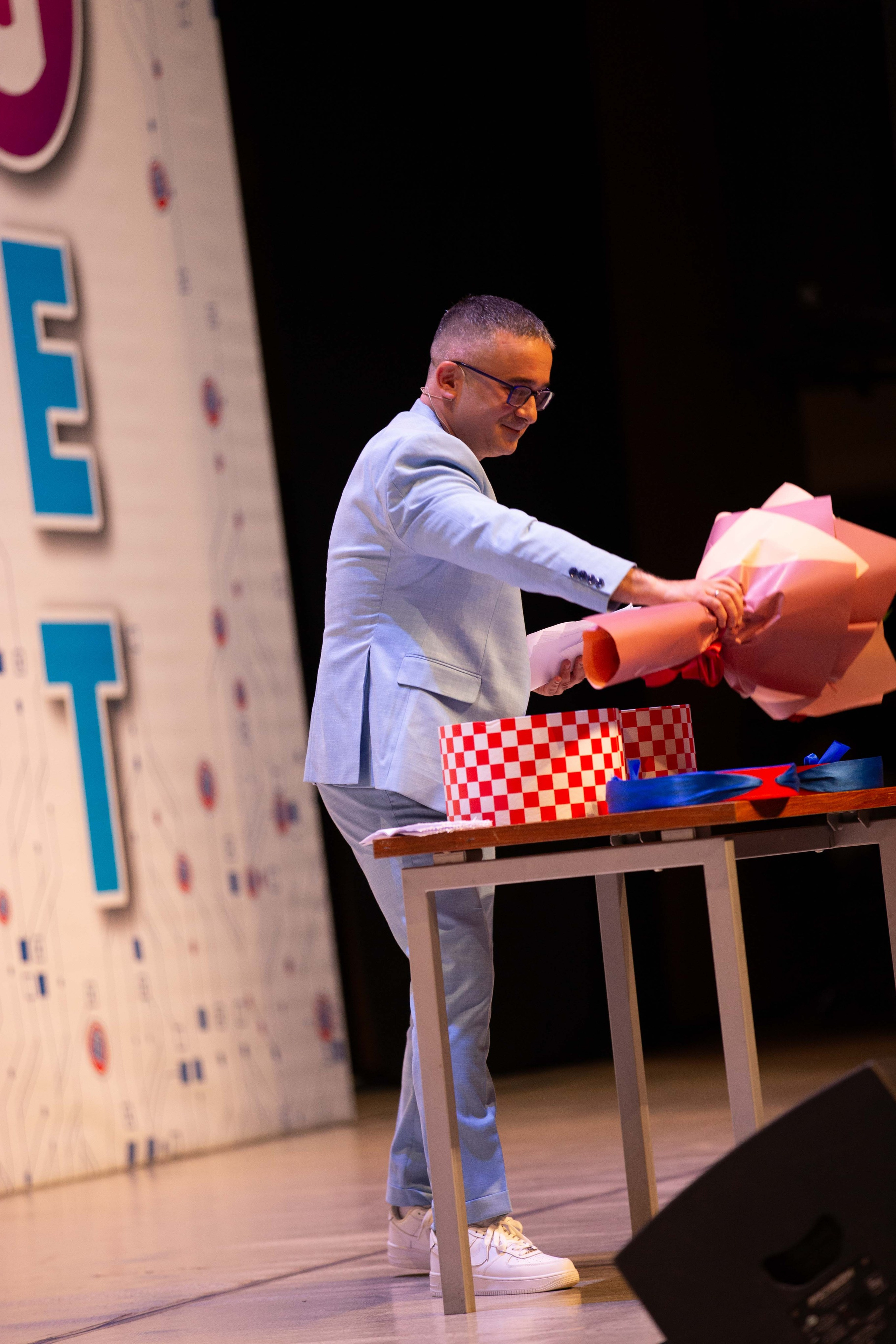 PLANET PARNI IZ BAKU. Wedding&Event photographer Ismail Rzayev in Baku