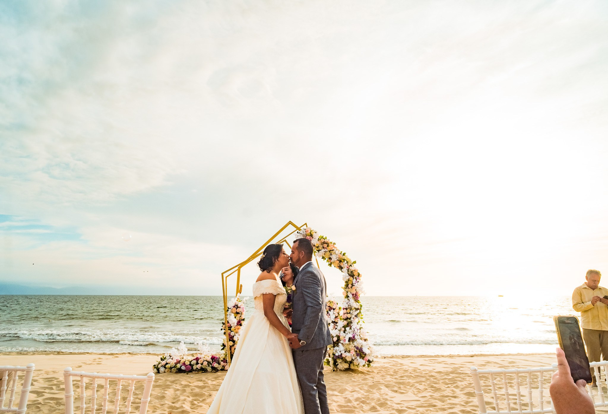 Lupita y Abel / Puerto Vallarta. Wedding and family photographer in Mexico City
