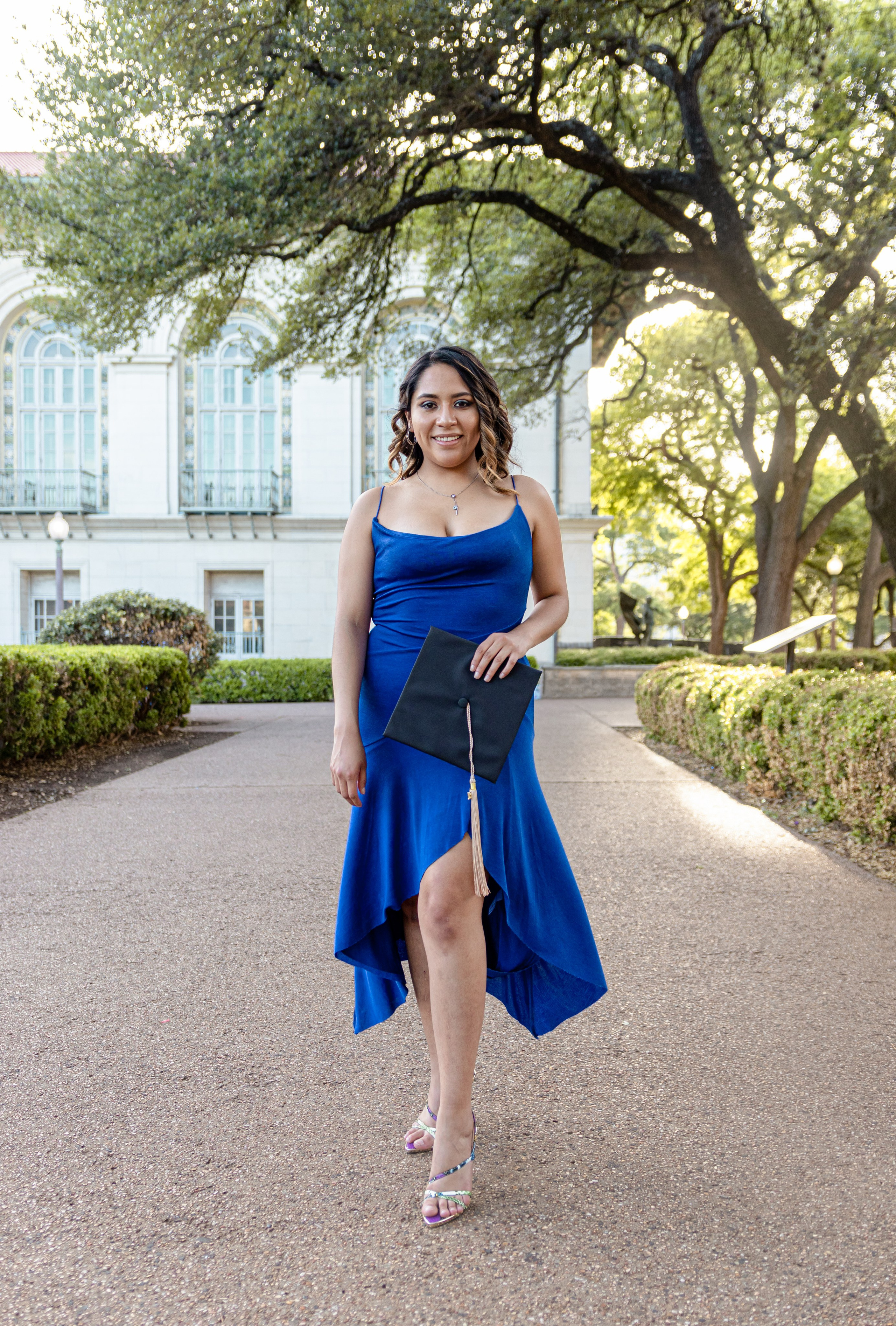 Alexa’s senior photoshoot at the University of Texas Austin