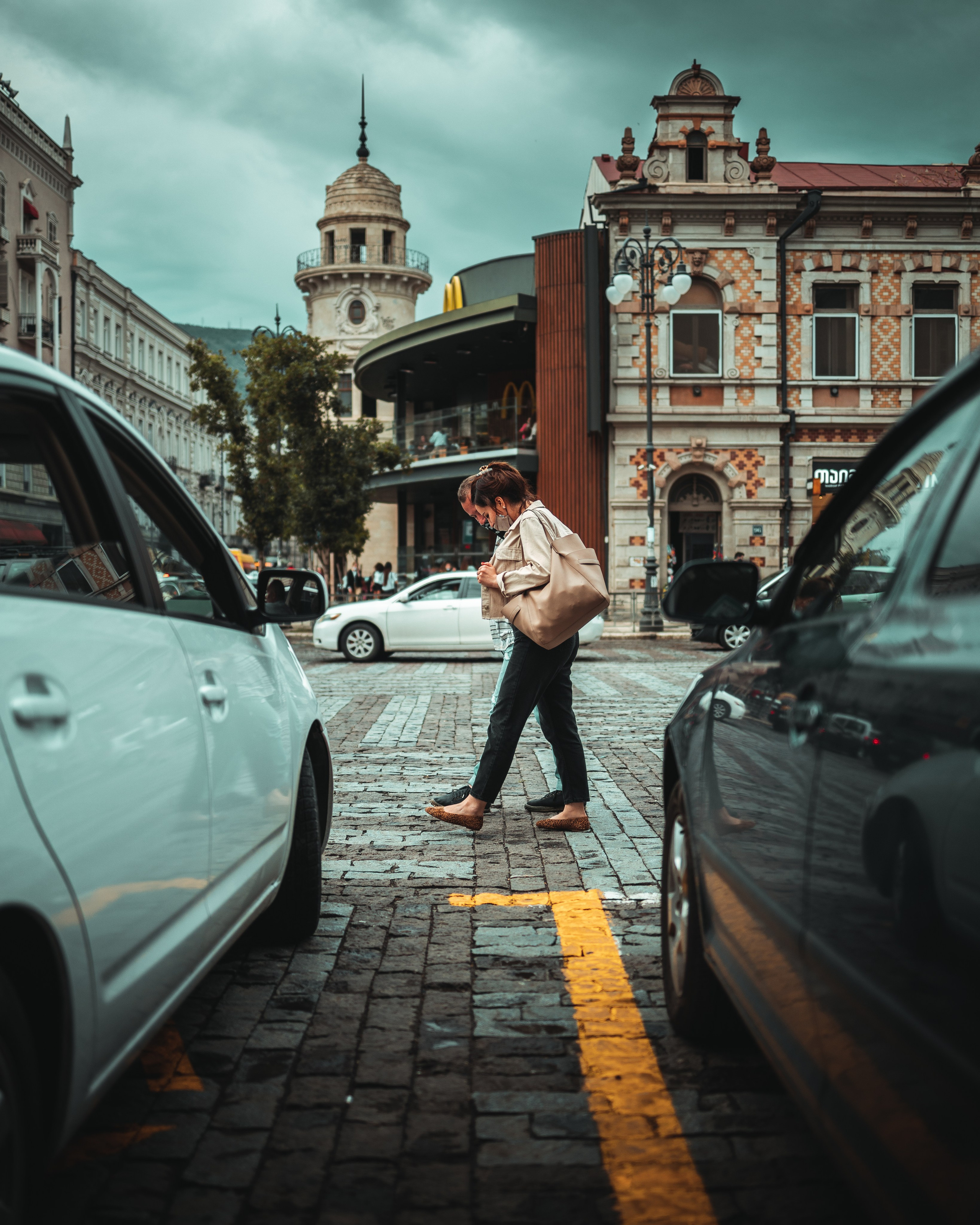 T B I L I S I. Bspander