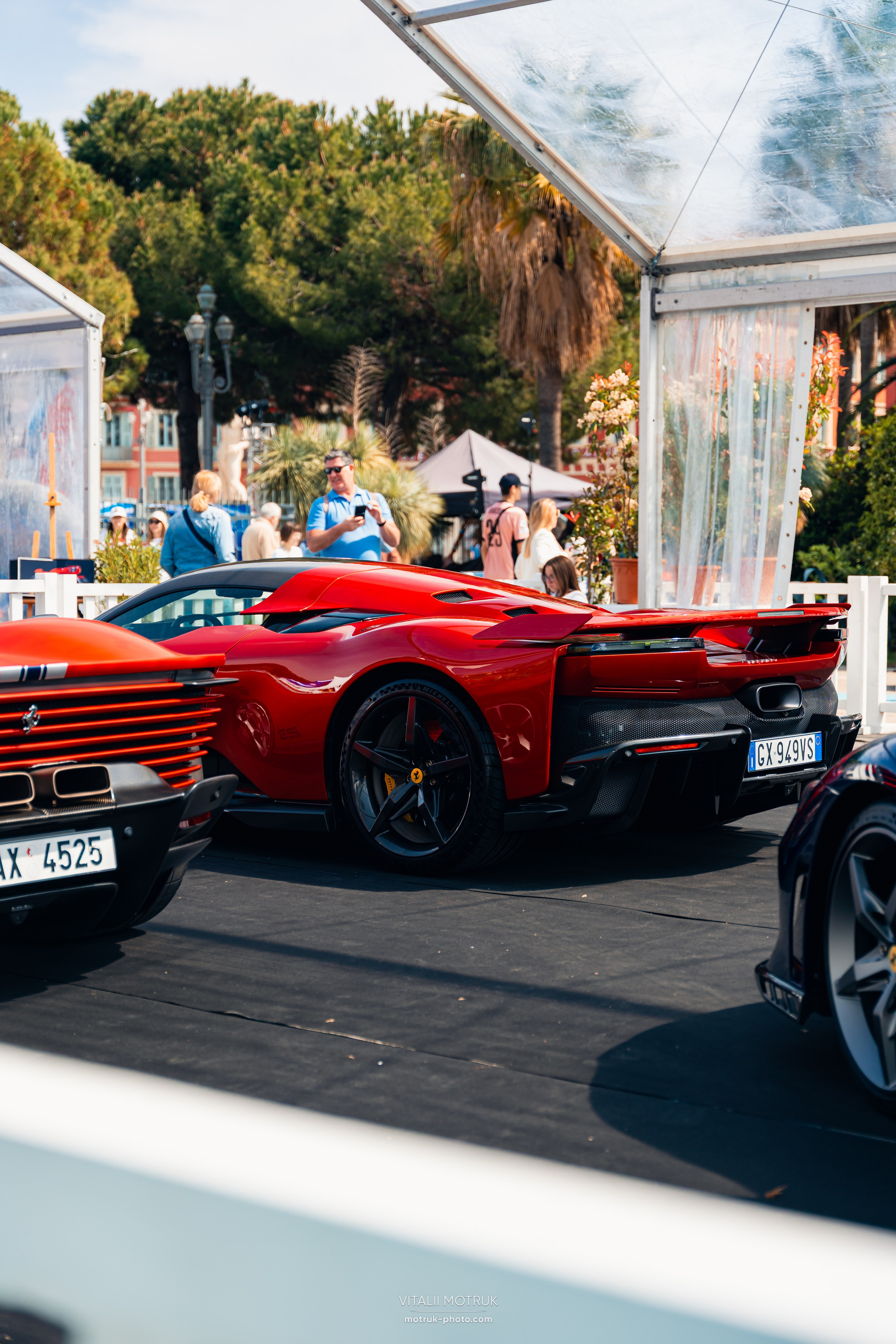 Legends de Nice. Photographe de voitures à Paris — Vitalii Motruk
