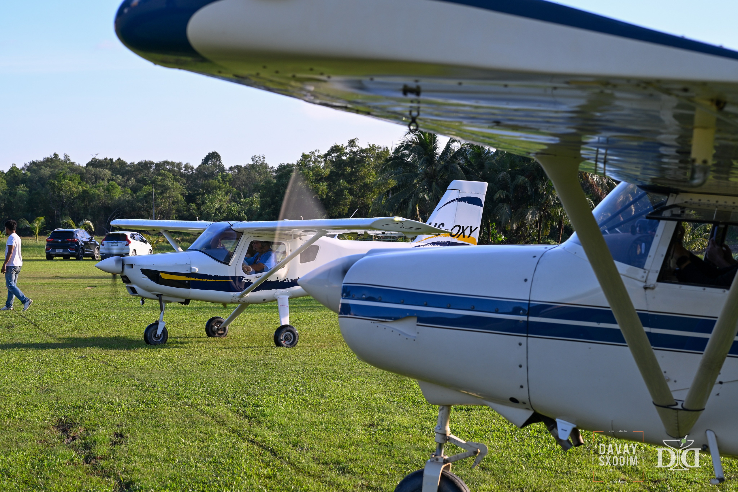 Вечеринка на аэродроме | Фоторепортаж | Афиша | DAVAYSXODIM.com PHUKET. АФИША|ФОТОРЕПОРТАЖИ|ИВЕНТЫ|ПХУКЕТ