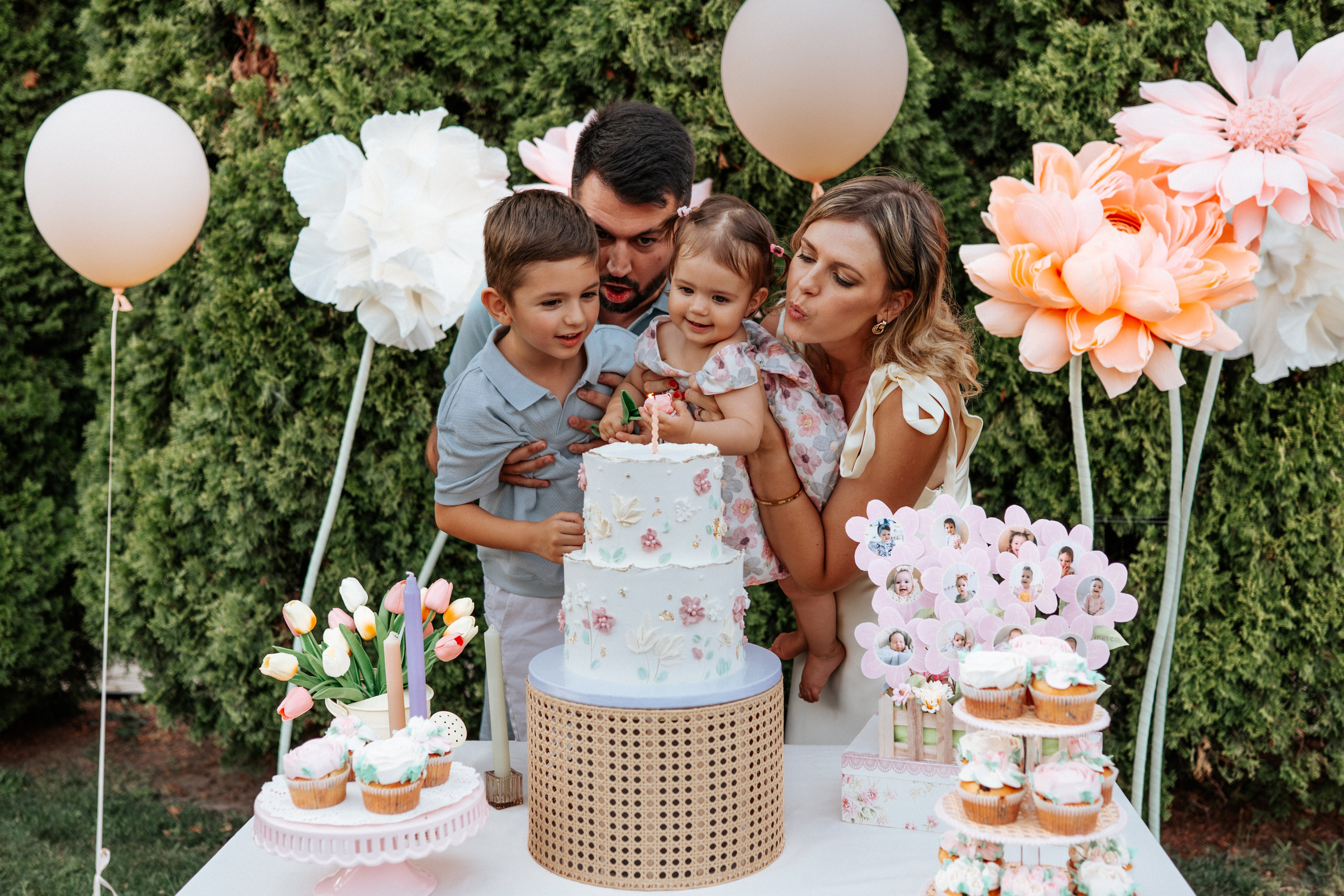 Sofia - 1. rođendan. Dečiji i porodični fotograf