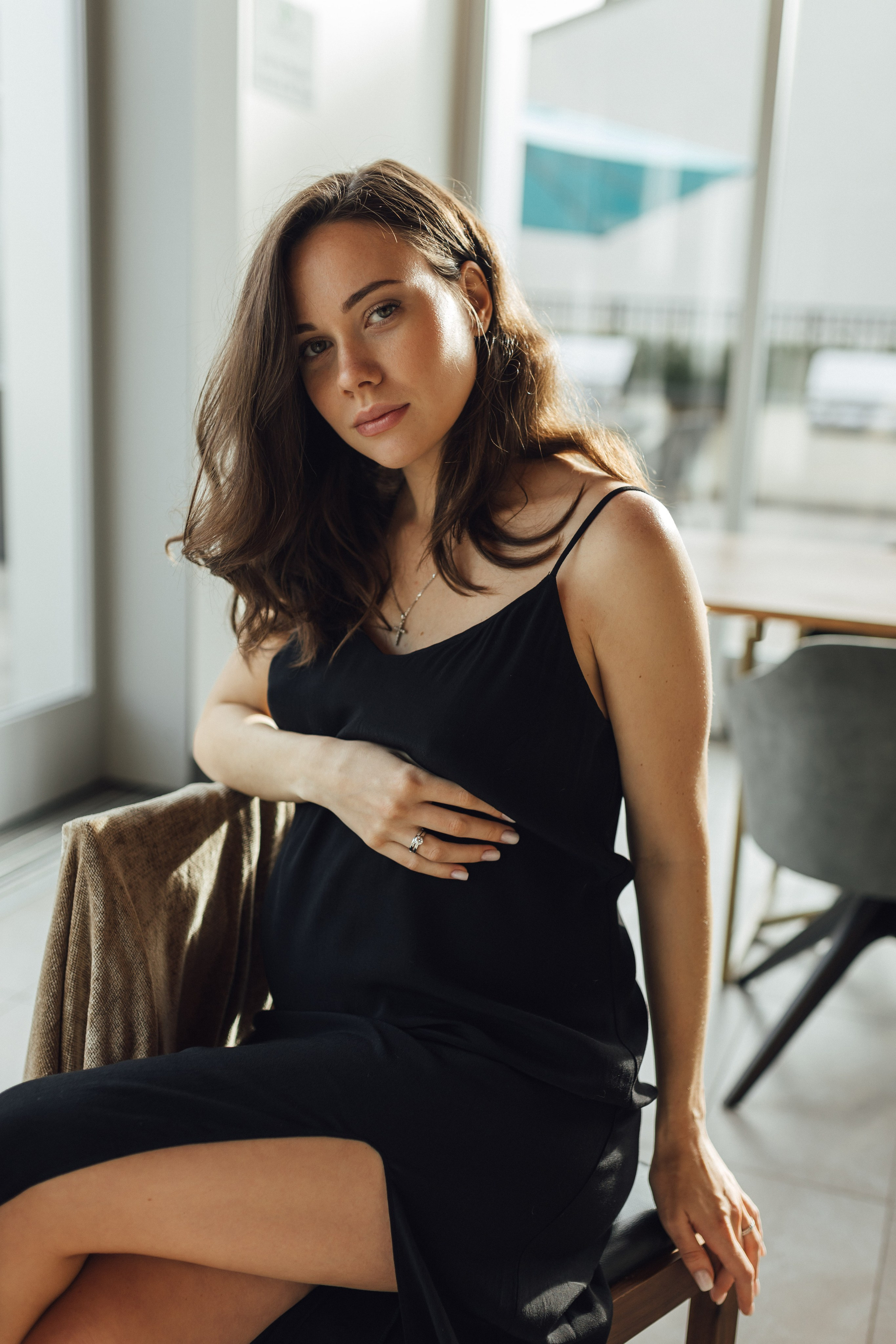 Home Maternity Photo shoot. Maternity, newborn photographer in the Bay Area|Iryna Rakivnenko