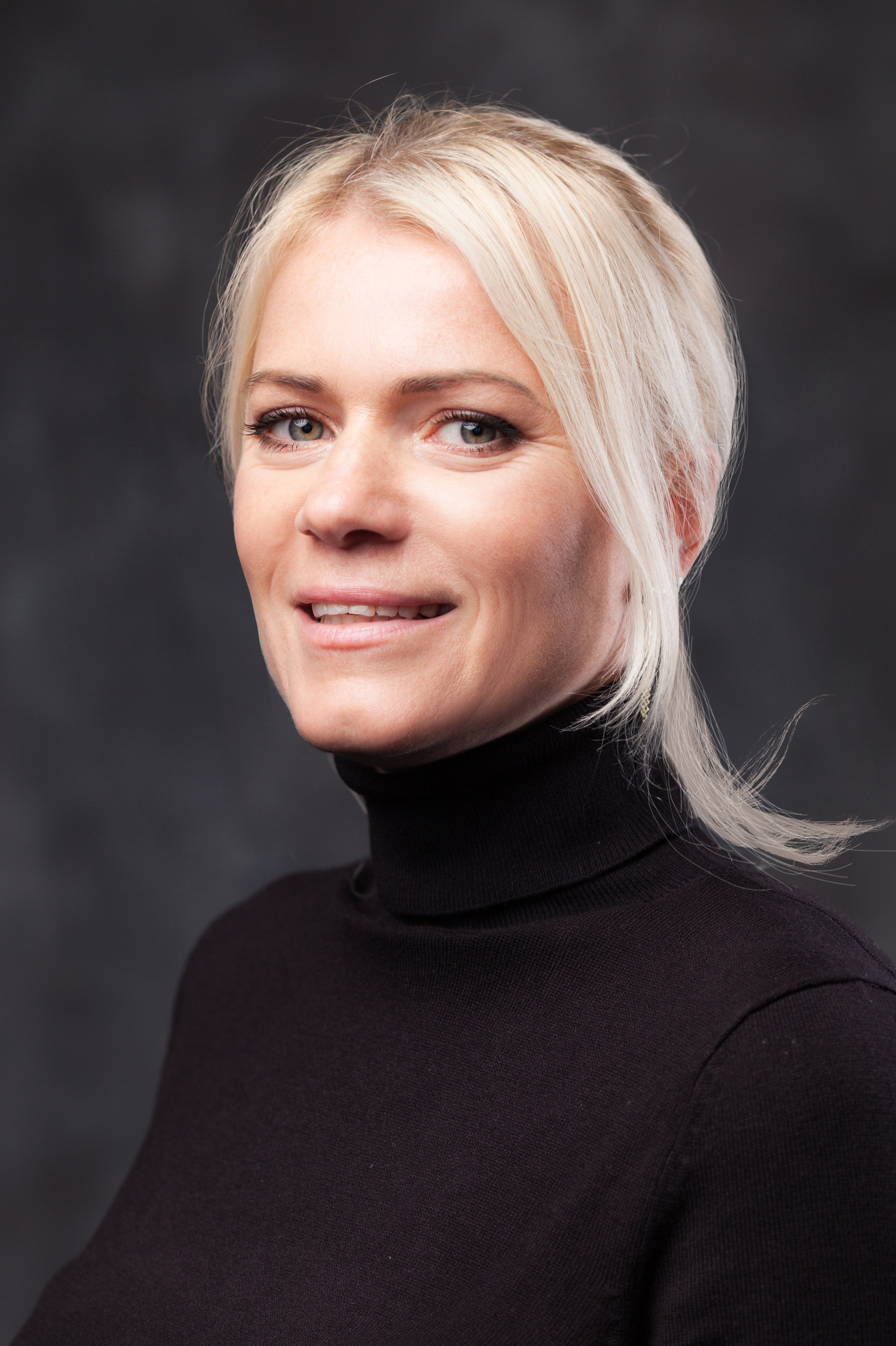 Portraits. Photographer Anya Goldenberg. Works in Reading and surrounding areas