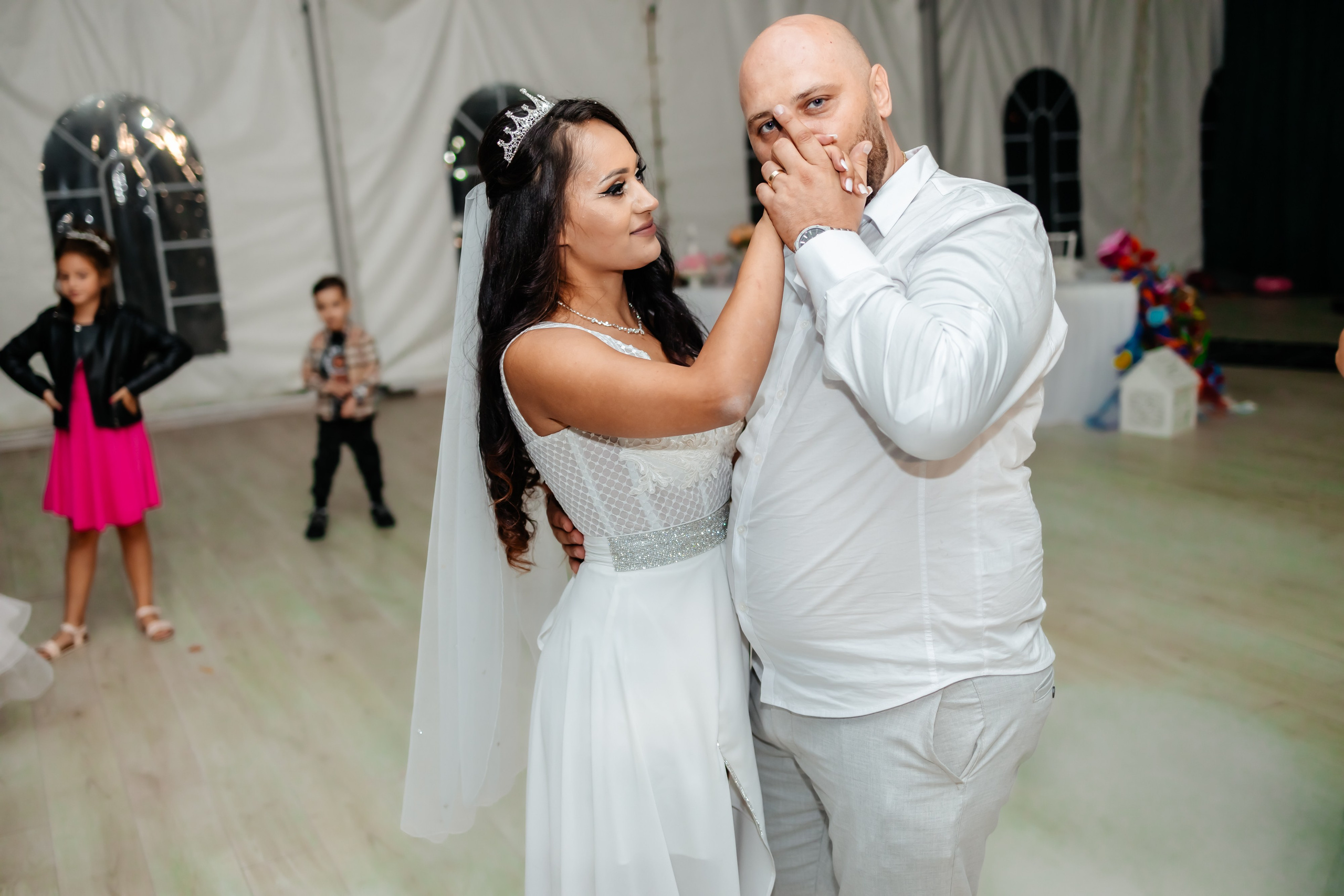 Alexandra & Robert - Nuntă Pitești. Fotograf Profesionist Pitesti-Bucuresti| Mircea Seinea