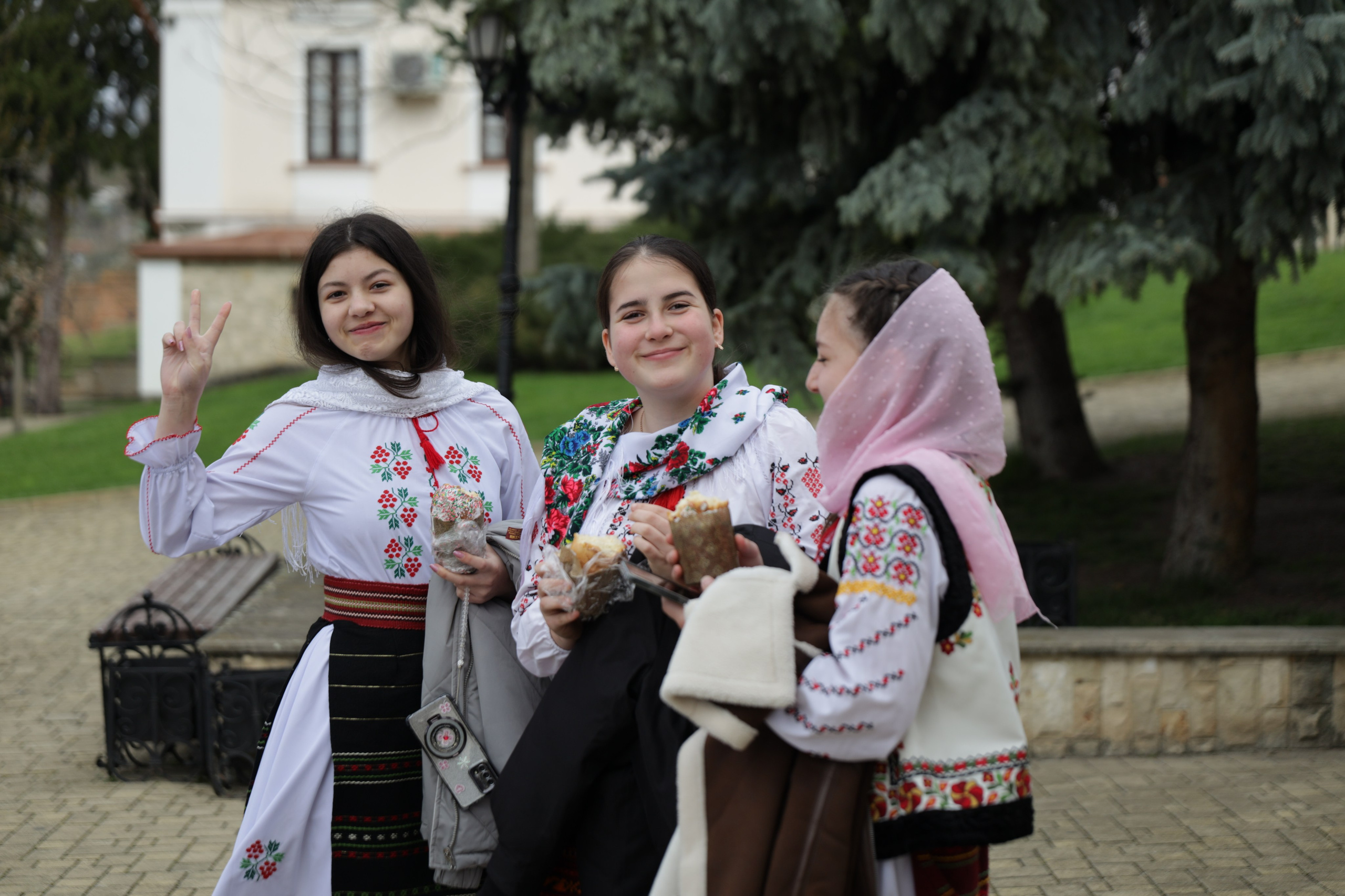 Cântările Învierii-Tradiție și Lumină. Alika Dia- Fotograf în Republica Moldova, Strășeni