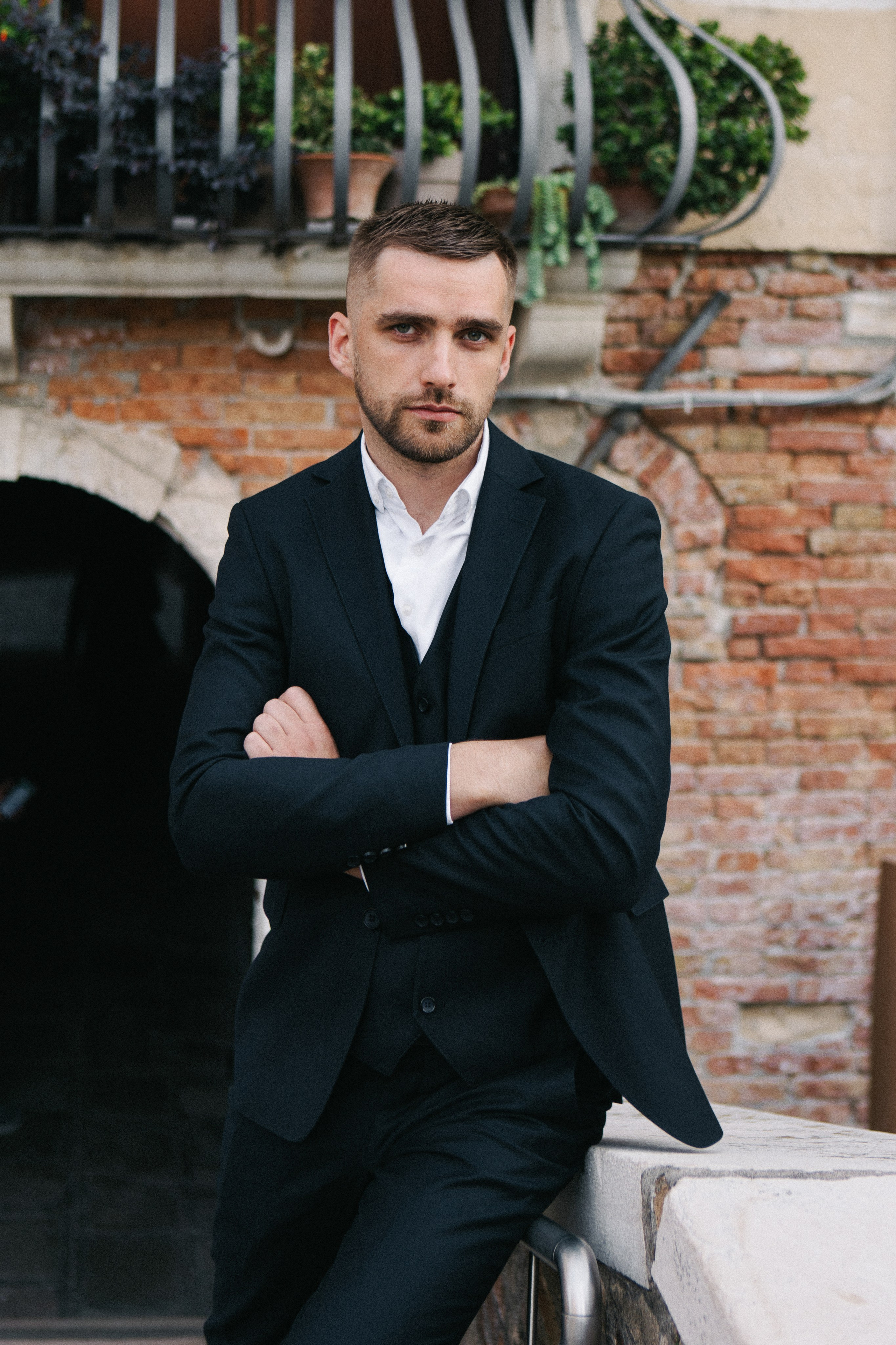 Love story in night Venice