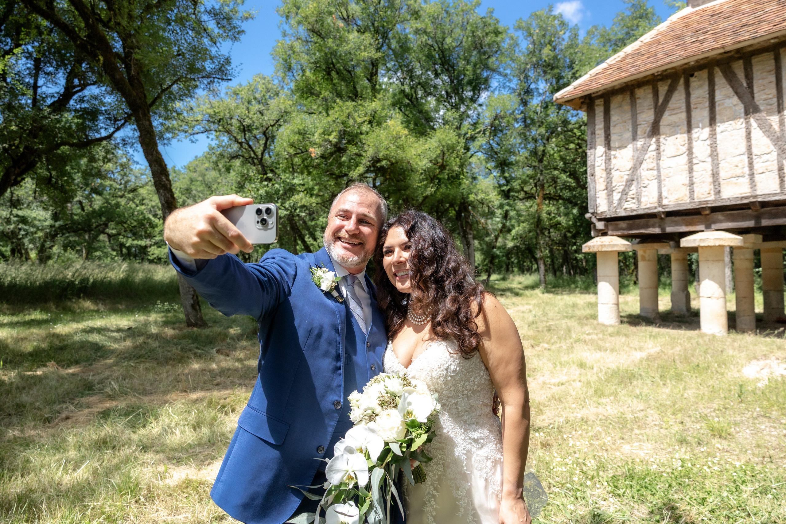 Elopement near Saint-Cirq-Lapopie. Crystal&Robert. Евгения Смирнова — Ваш фотограф в Тулузе и на юго-западе Франции