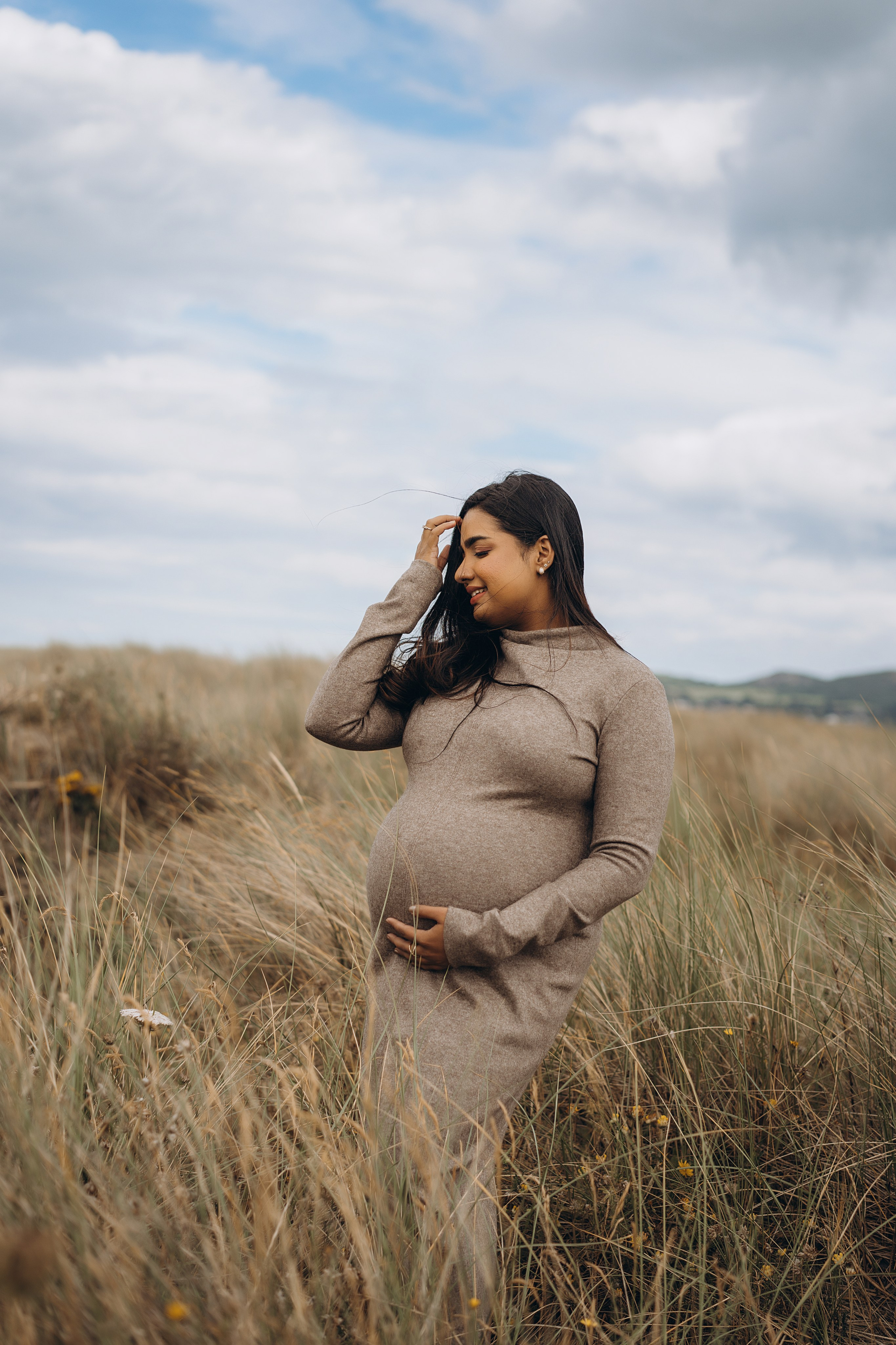 Meera: Bull island. Maternity/Love story/Wedding photographer
