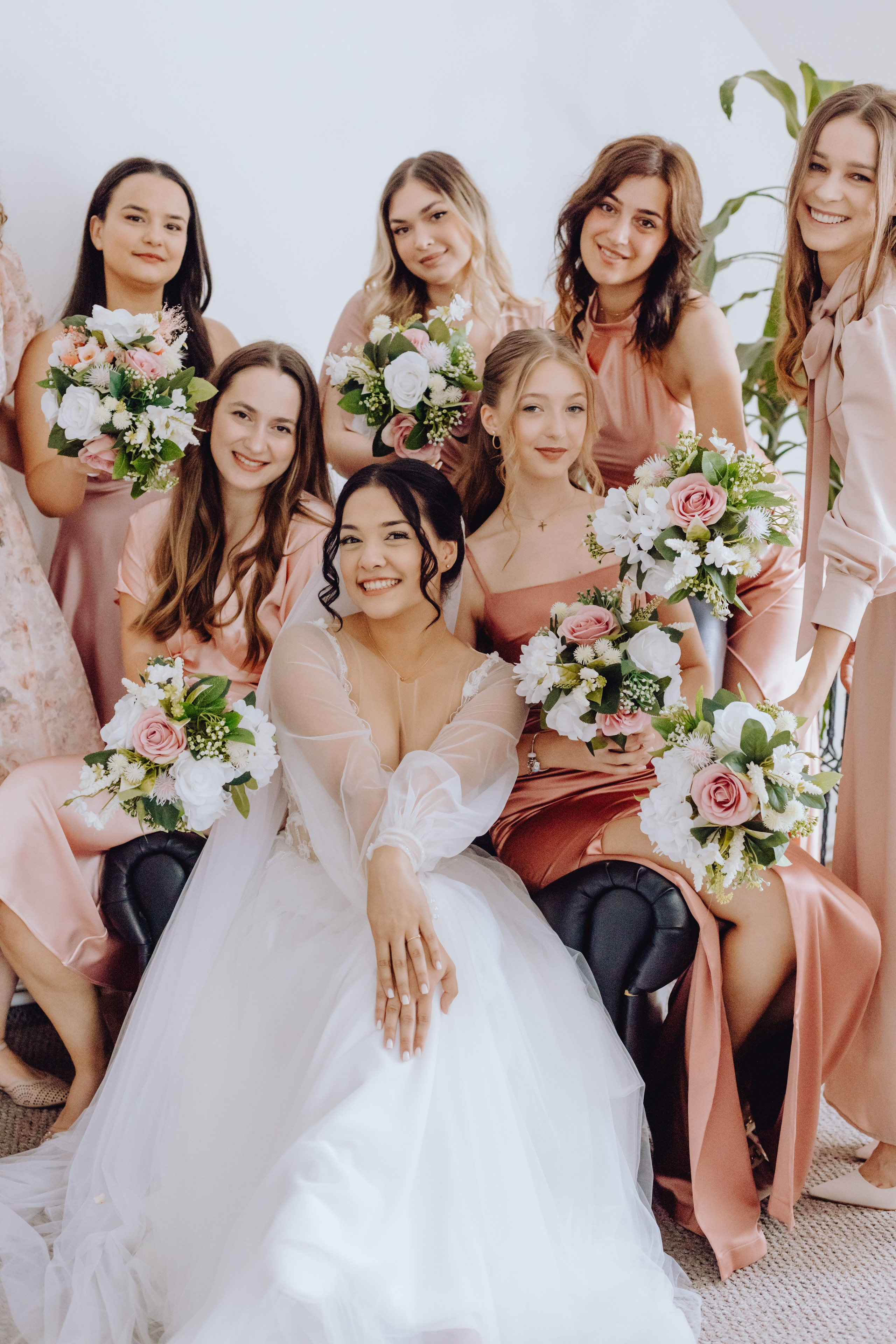 Moise & Delia. Wedding & couple photographer from Romania Rut Vetan