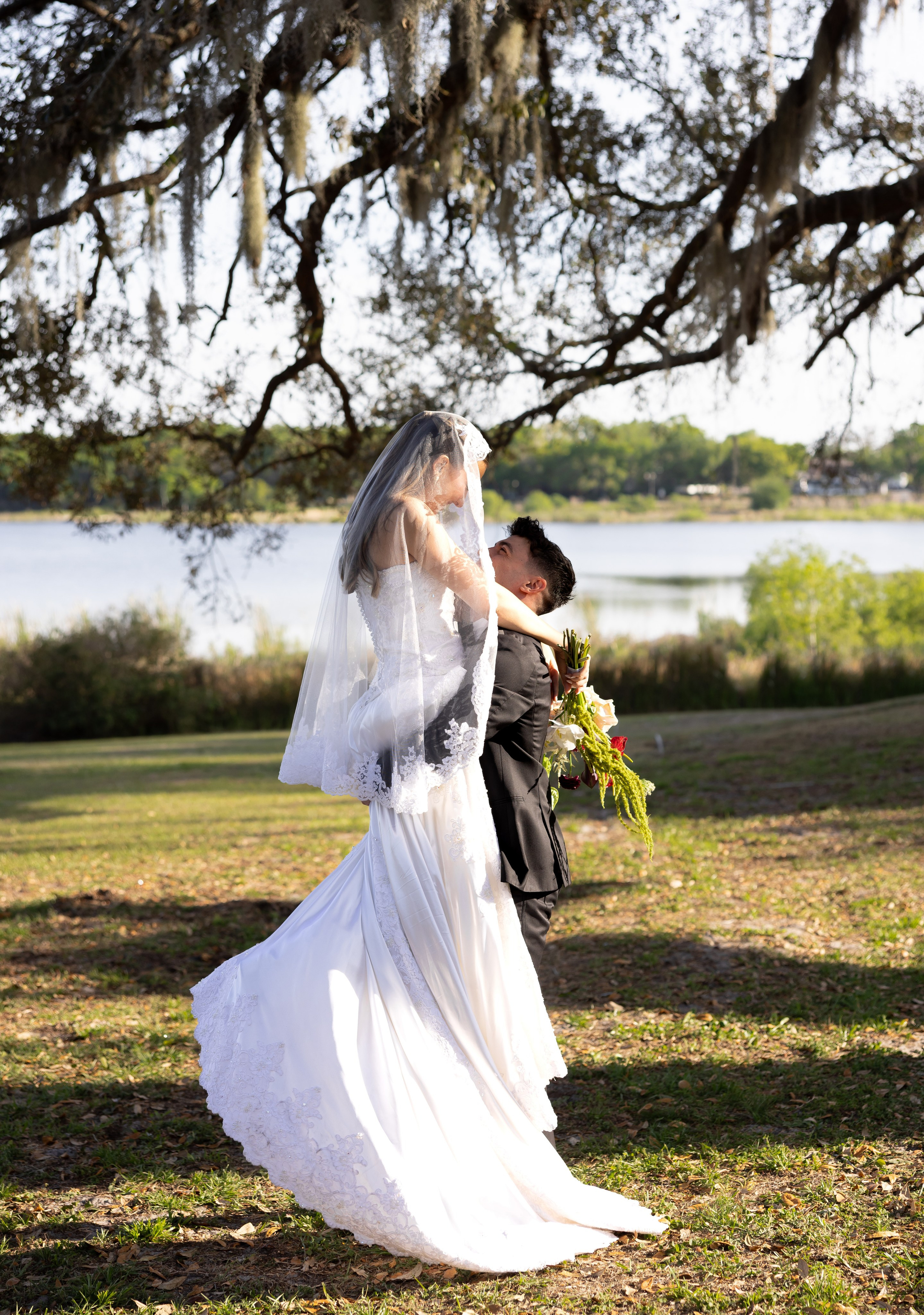 Reys wedding at Lake Lucy. Photographer Anastasia Nagibina