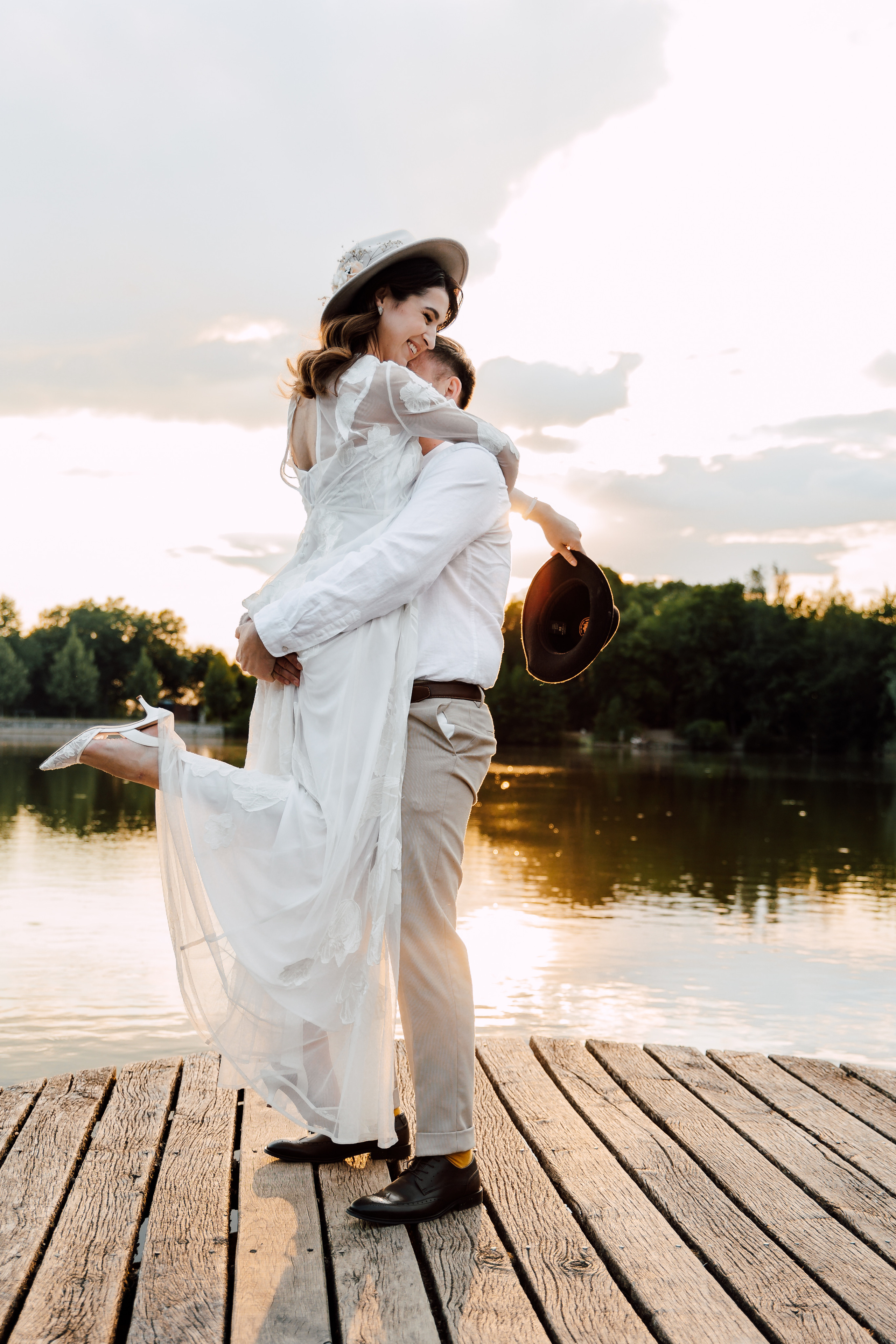 Elopement by the lake
