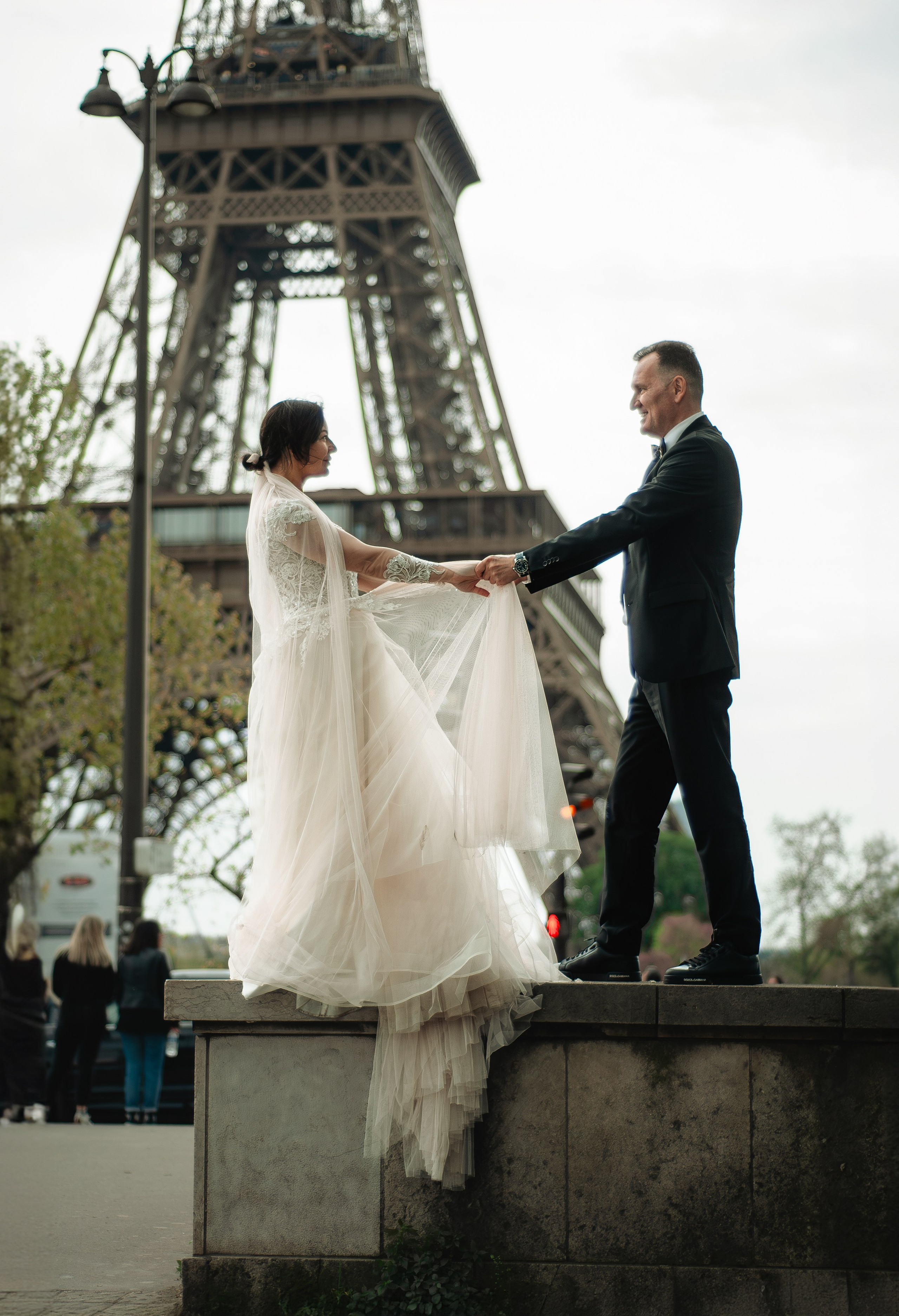 Wedding anniversary photoshoot. Paris photographer — Polina Osipova