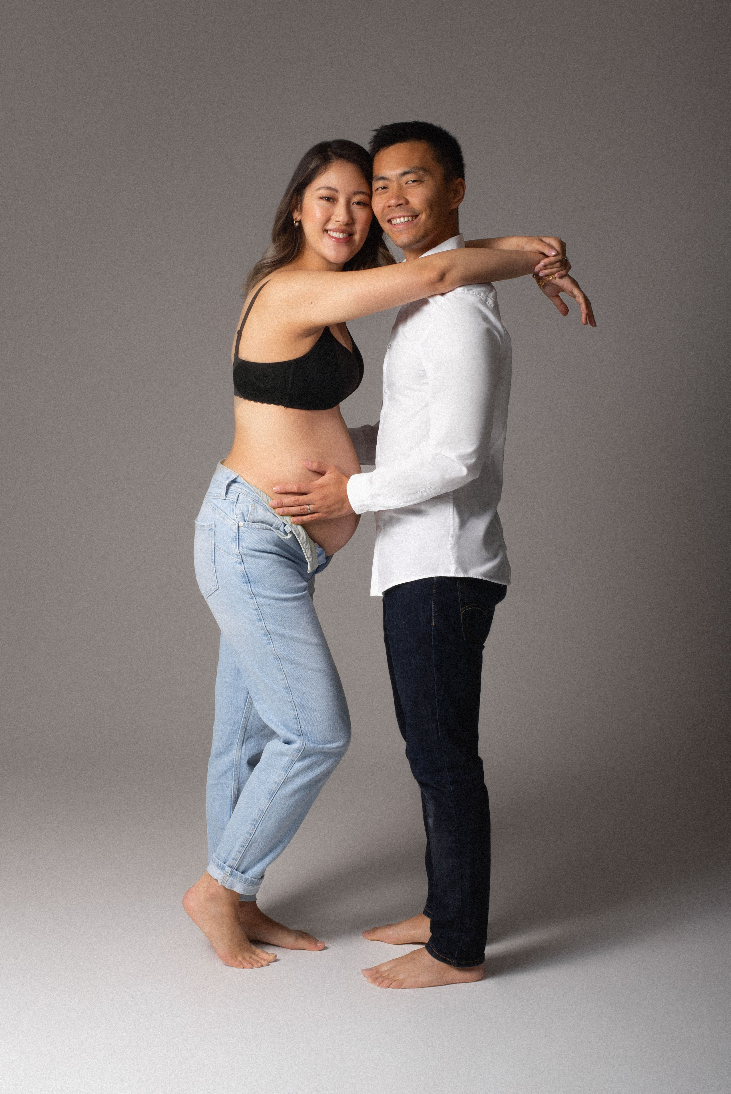 Maternity. Julia Kuzmovych personal and pregnancy photographer in London