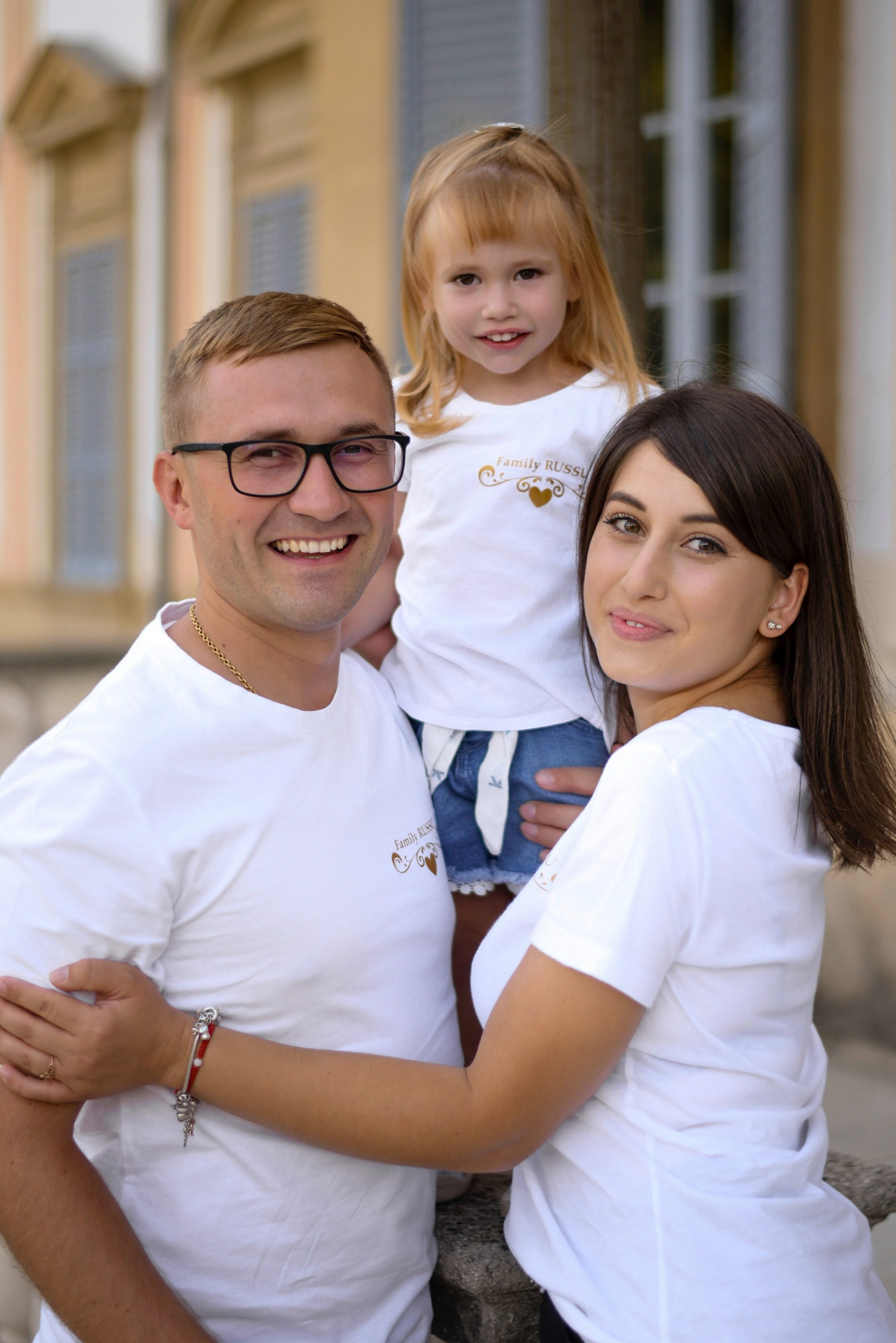 Family. Julia Kuzmovych personal and pregnancy photographer in London