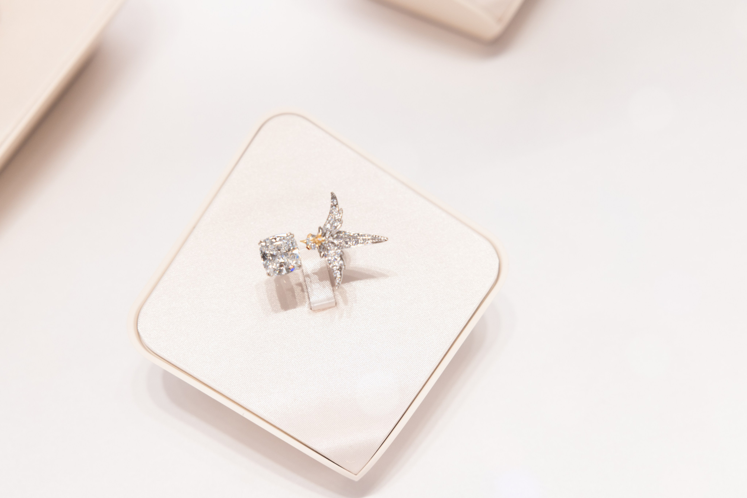 Tiffany. Professional wedding photographer in Copenhagen, Denmark — Julia Byron