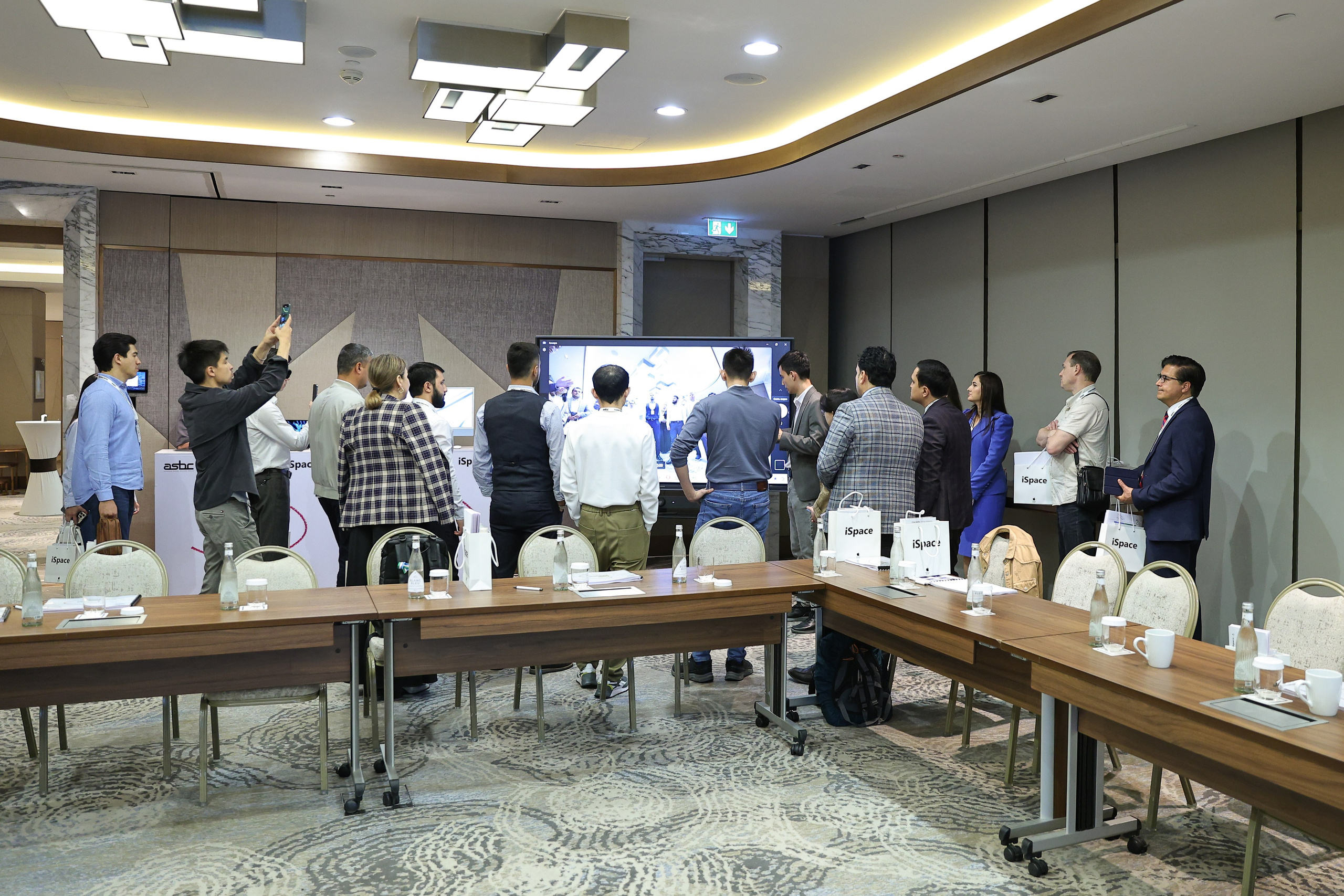 Презентация Apple education Uzbekiston. Создает увлекательные учебные материалы. Профессиональная Фото-Видео Студия Геннадия Нестеренко | Ташкент и Весь Узбекистан