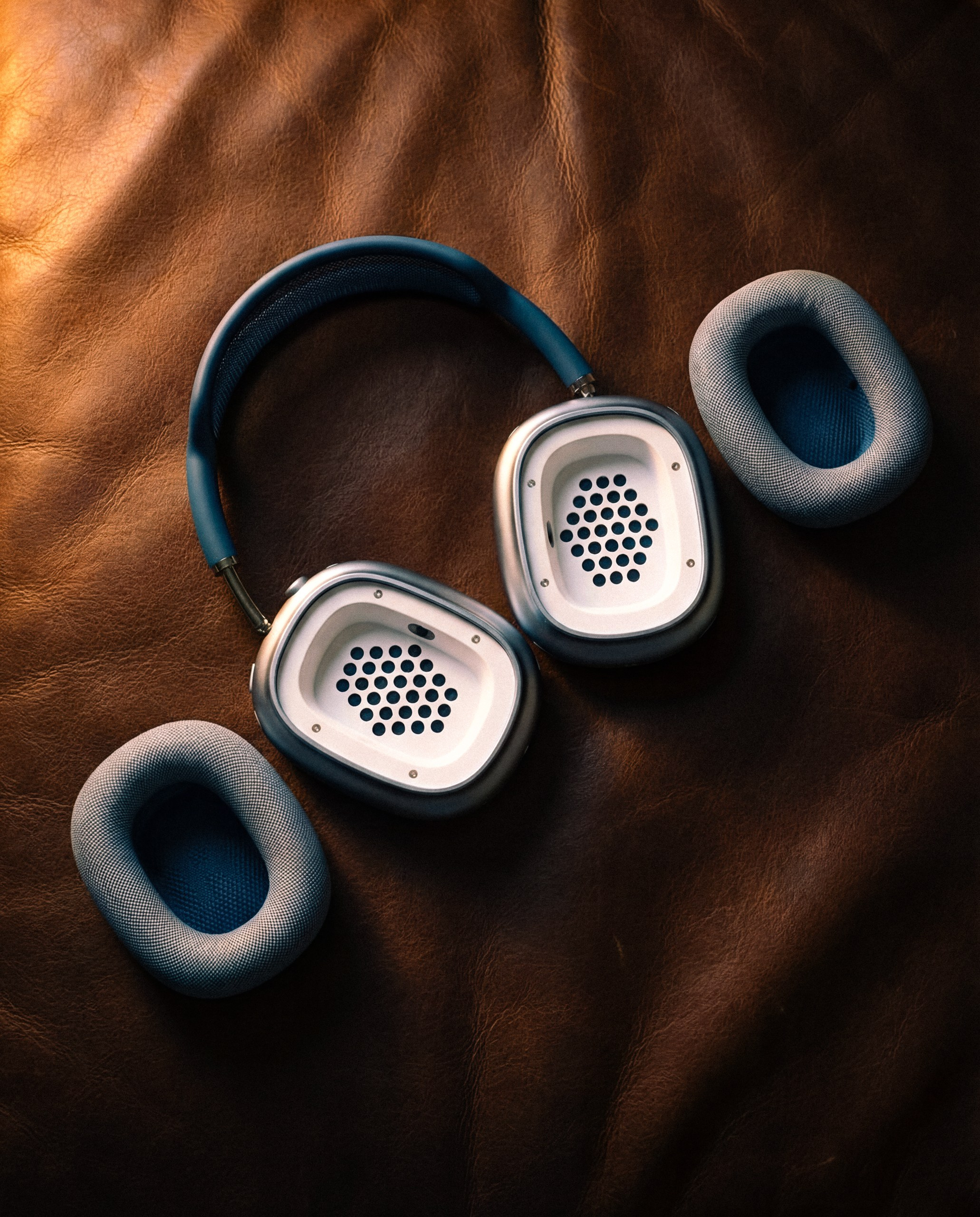 Images of things and items