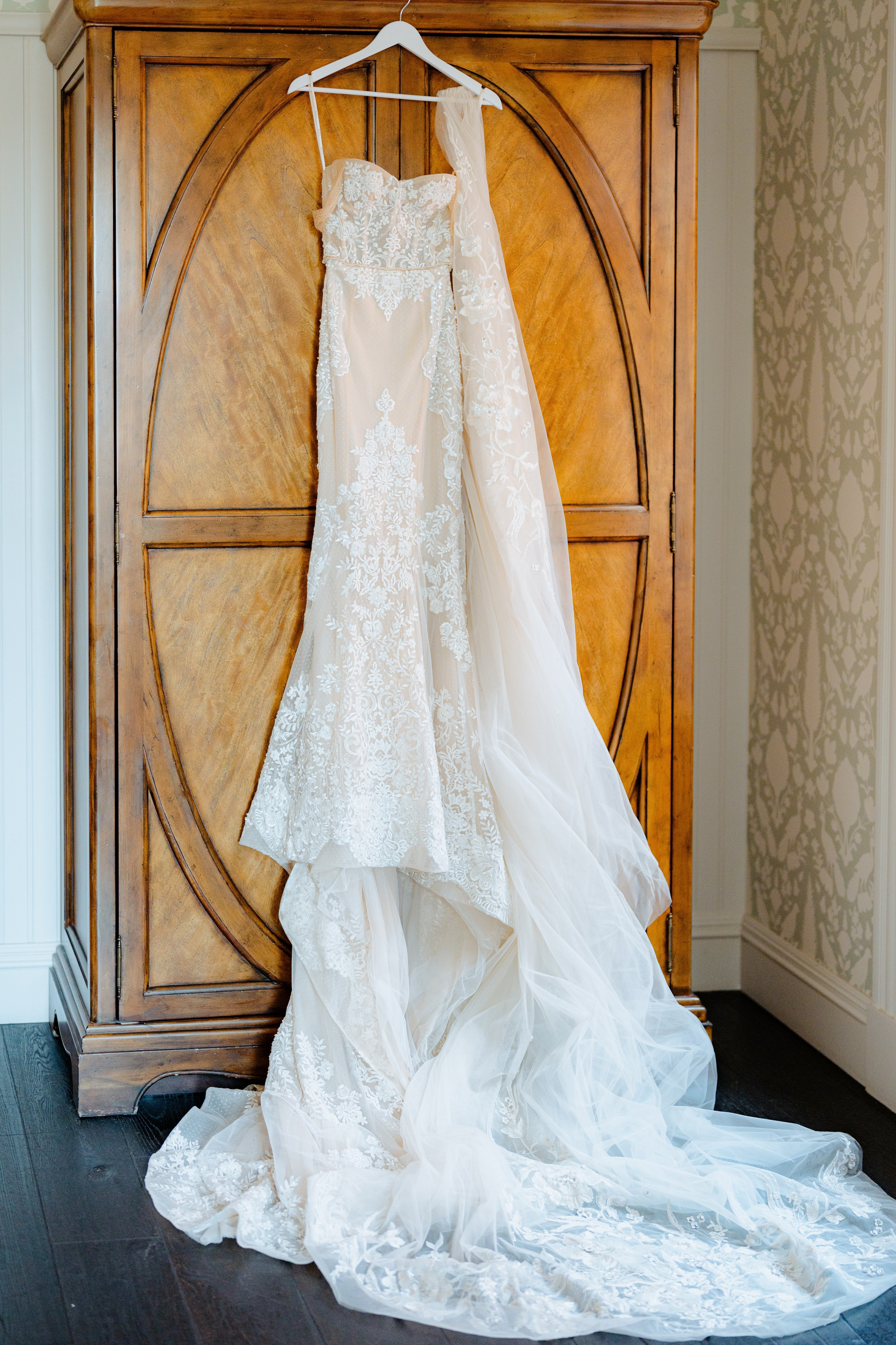 Monique and Robert’s Elegant Wedding at the Beekman Hotel. Wedding photographer and videographer New York | New Jersey