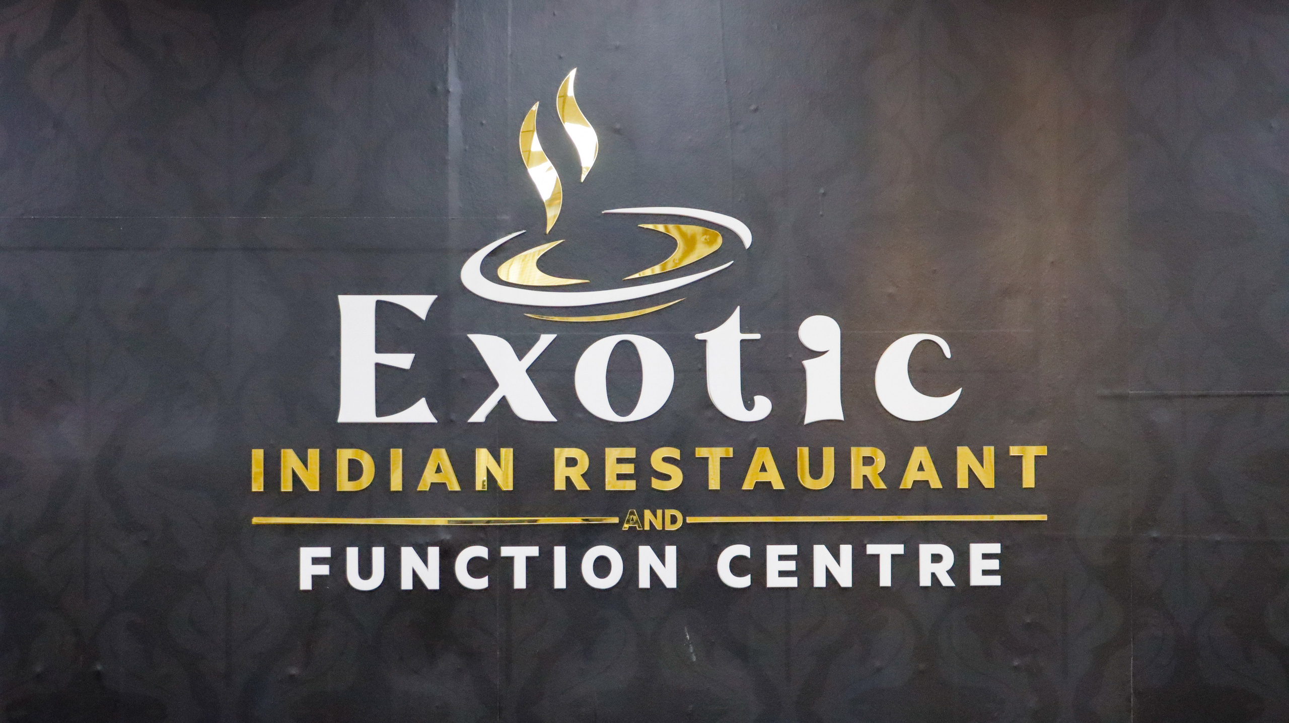 MHCreative is family-oriented photographer based in SYDNEY