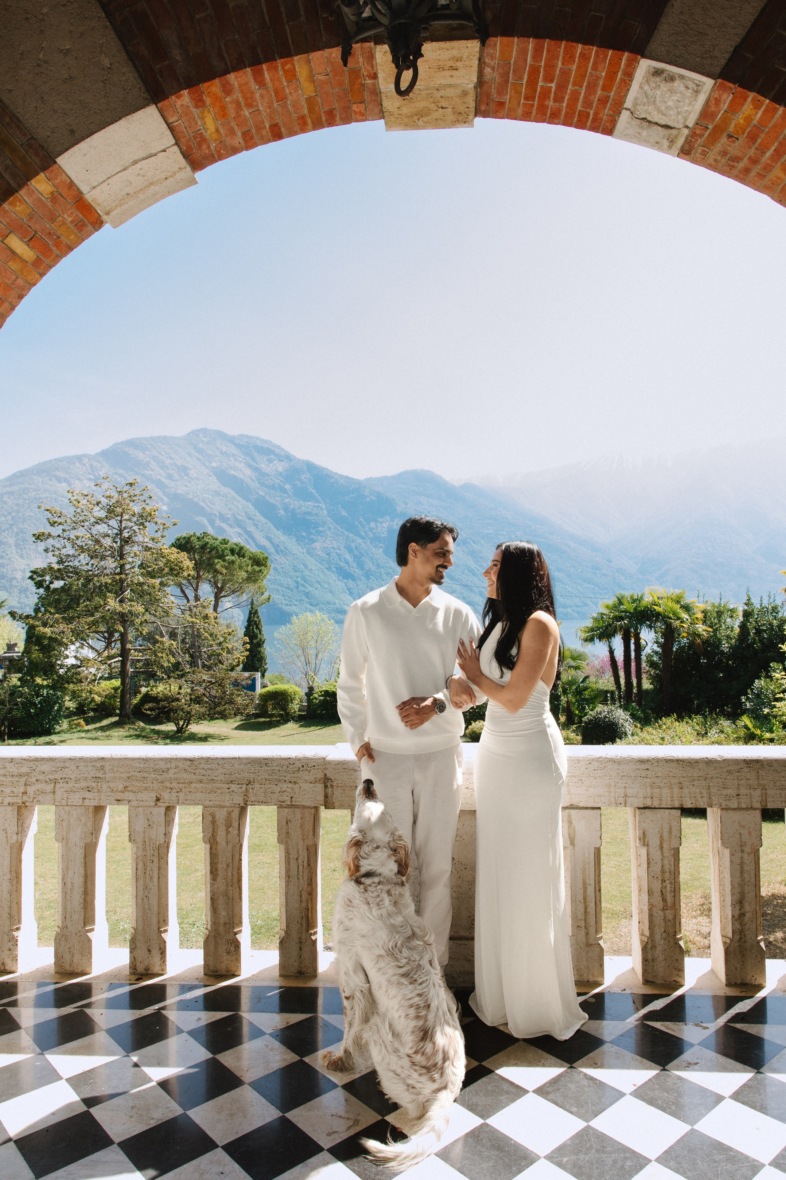 Vish & Kajal. Wedding photographer in Italy